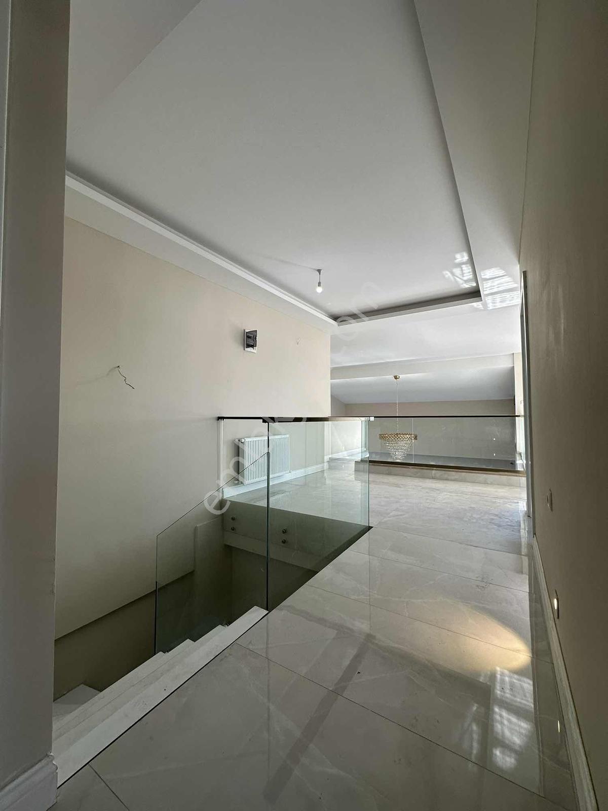 Albatros Sitesinde 350 M² Ultra Lüks 5+2 Loft Dubleks - Görsel 13