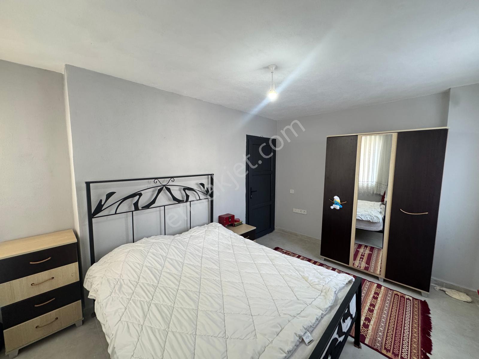 Kerim'den Küçükkuyu Mıhlı'da Bahçe Katı 2+1 Eşyalı Kiralık Daire - Görsel 9