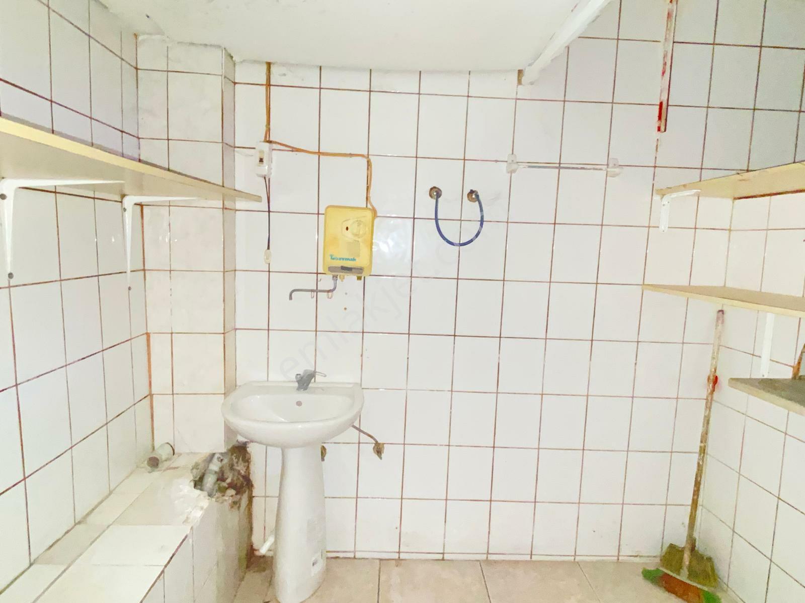 Beylikdüzü Barış Mahallesinde Merkezde 30 M2 Kebapcı - Görsel 5