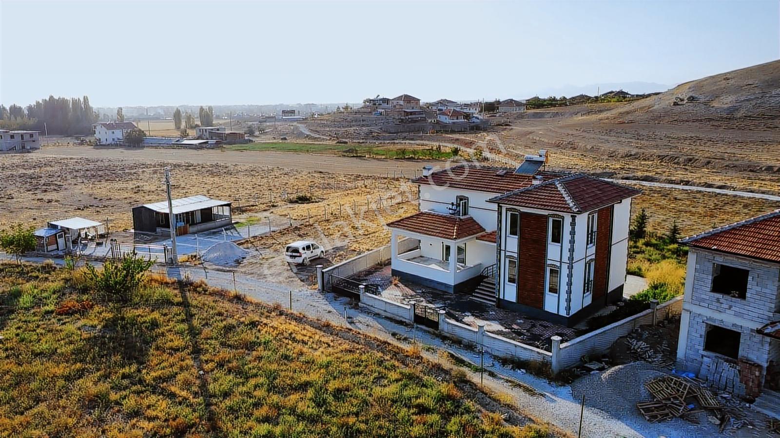İki Kata İmarlı 1740 Metre 10 Daire Yada 5 Adet Villa Sığan Arsa - Görsel 3