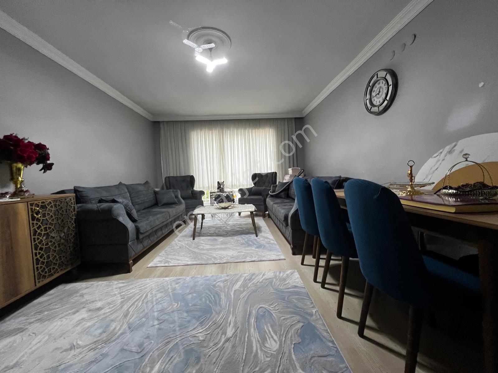 Kanuni Mahallesinde Yapılı Katta Manzaralı 3+1