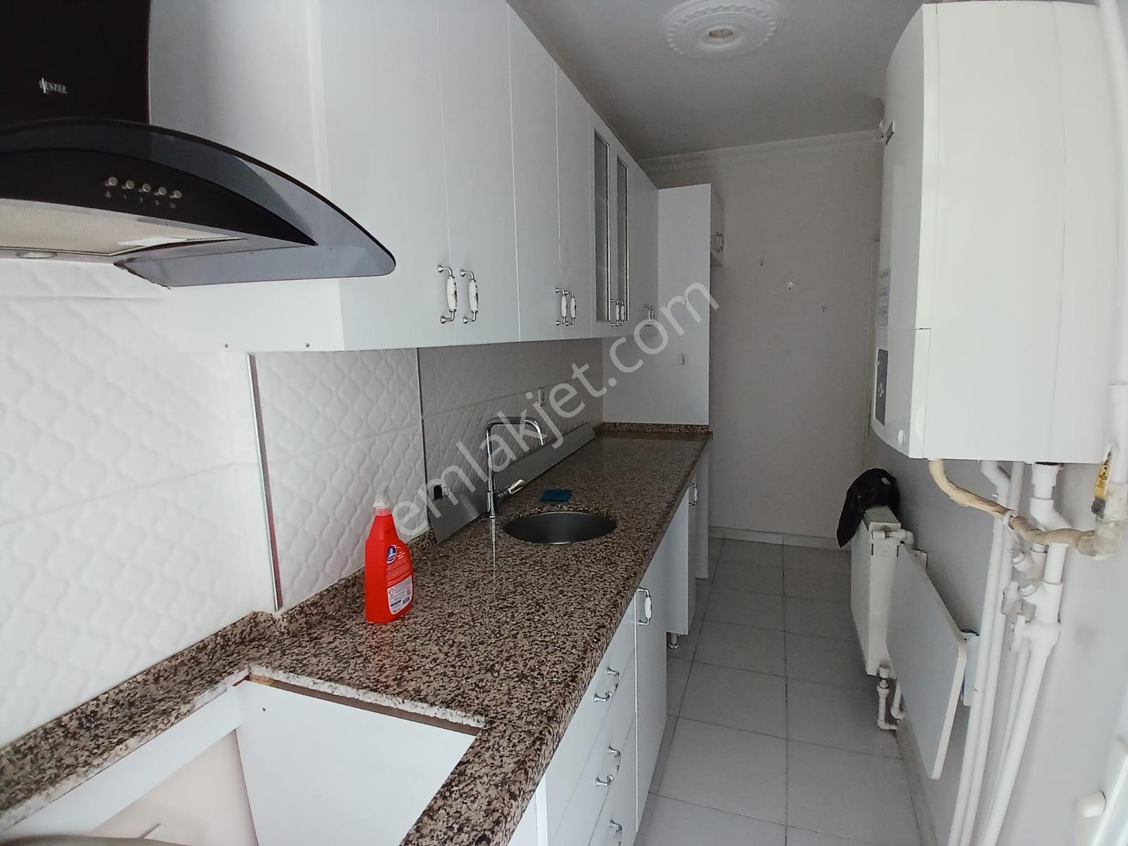 Karlıtepede Müstakil Binada 2. Kat Kiralık Daire - Görsel 14