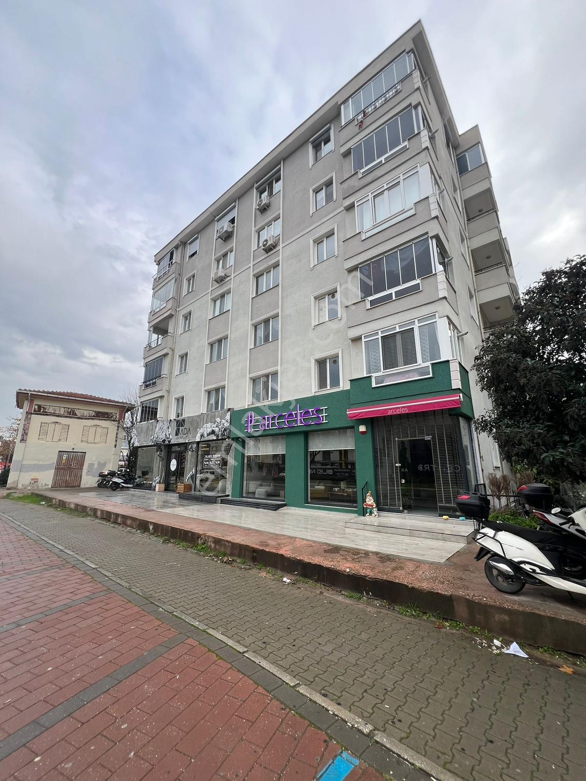 Çanakkale Merkez Site İçi Kiralık 3+1 Daire - Görsel 17