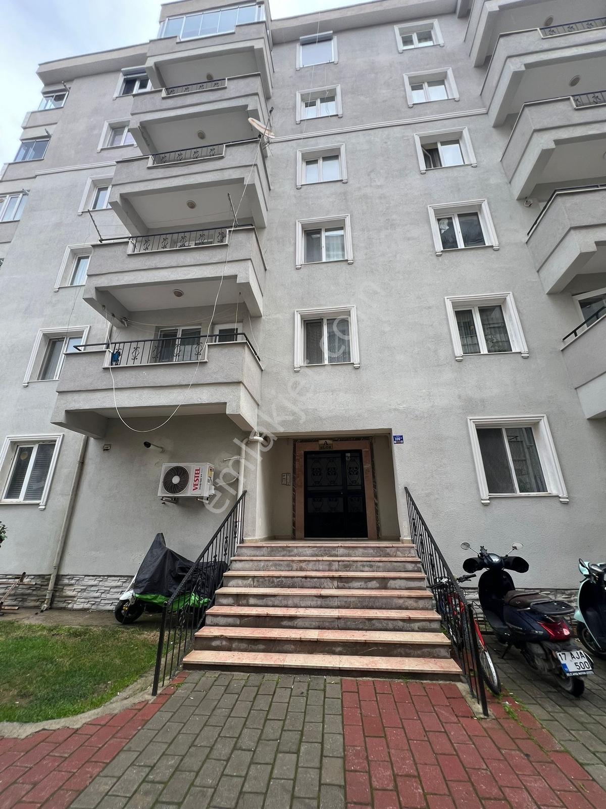 Çanakkale Merkez Site İçi Kiralık 3+1 Daire - Görsel 10