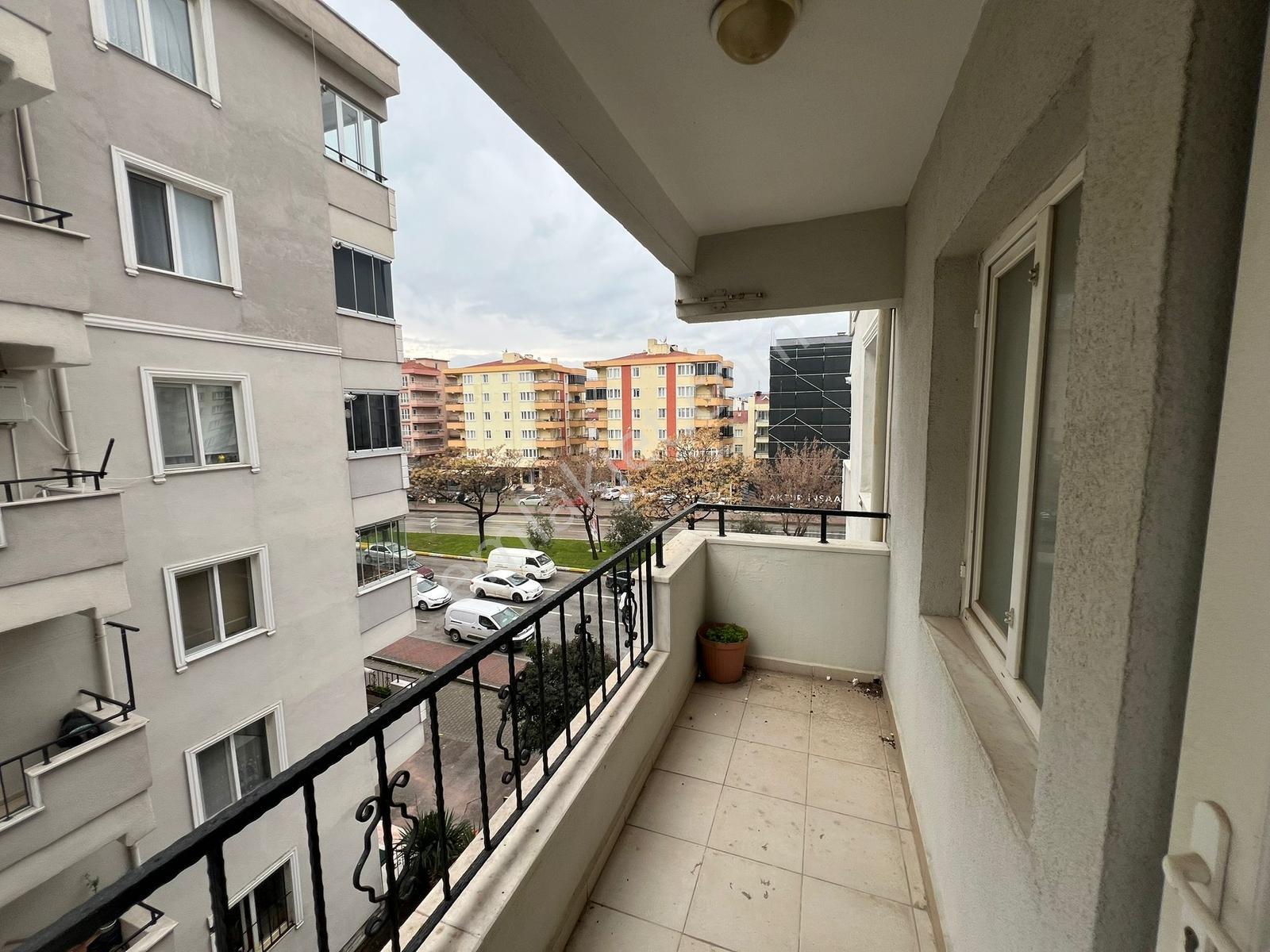 Çanakkale Merkez Site İçi Kiralık 3+1 Daire - Görsel 15
