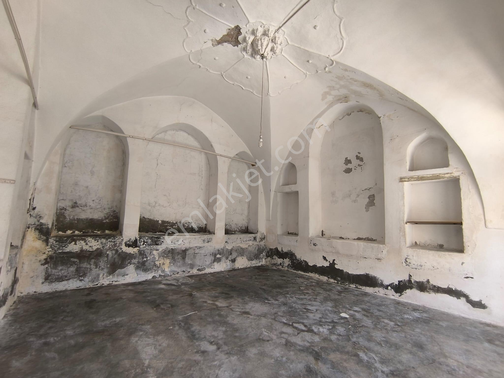 Tepe Mahallesi'nde Satılk Müstakil Tescilli Avlulu Tarihi Urfa Evi - Görsel 8