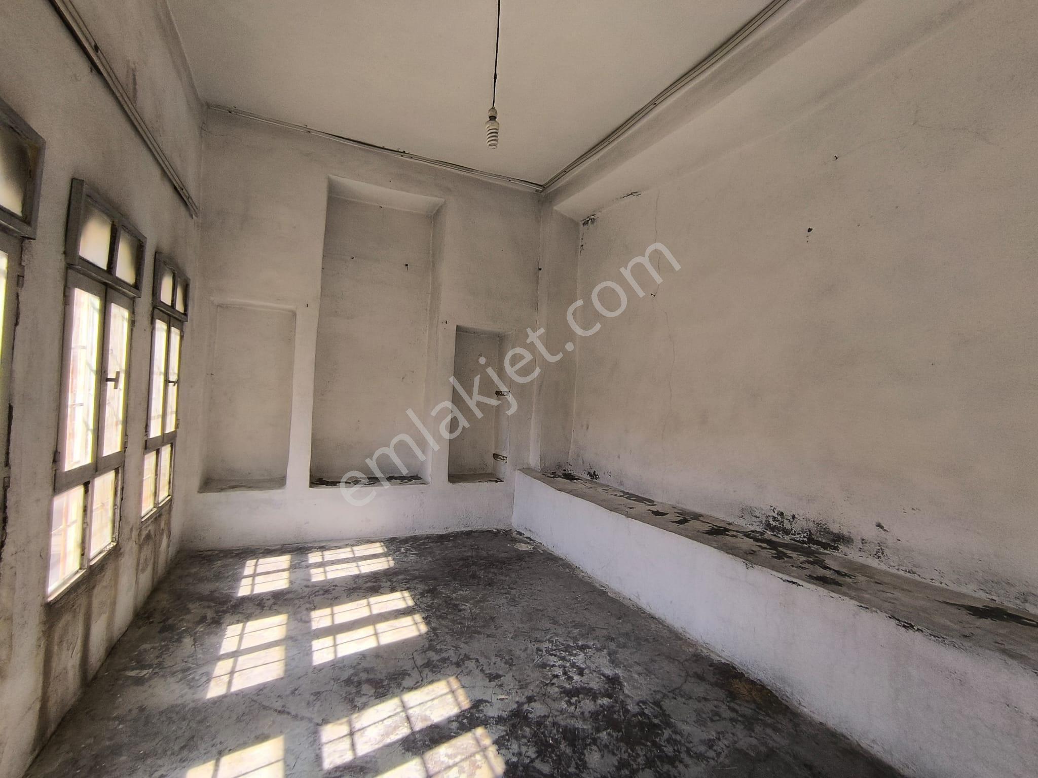 Tepe Mahallesi'nde Satılk Müstakil Tescilli Avlulu Tarihi Urfa Evi - Görsel 10