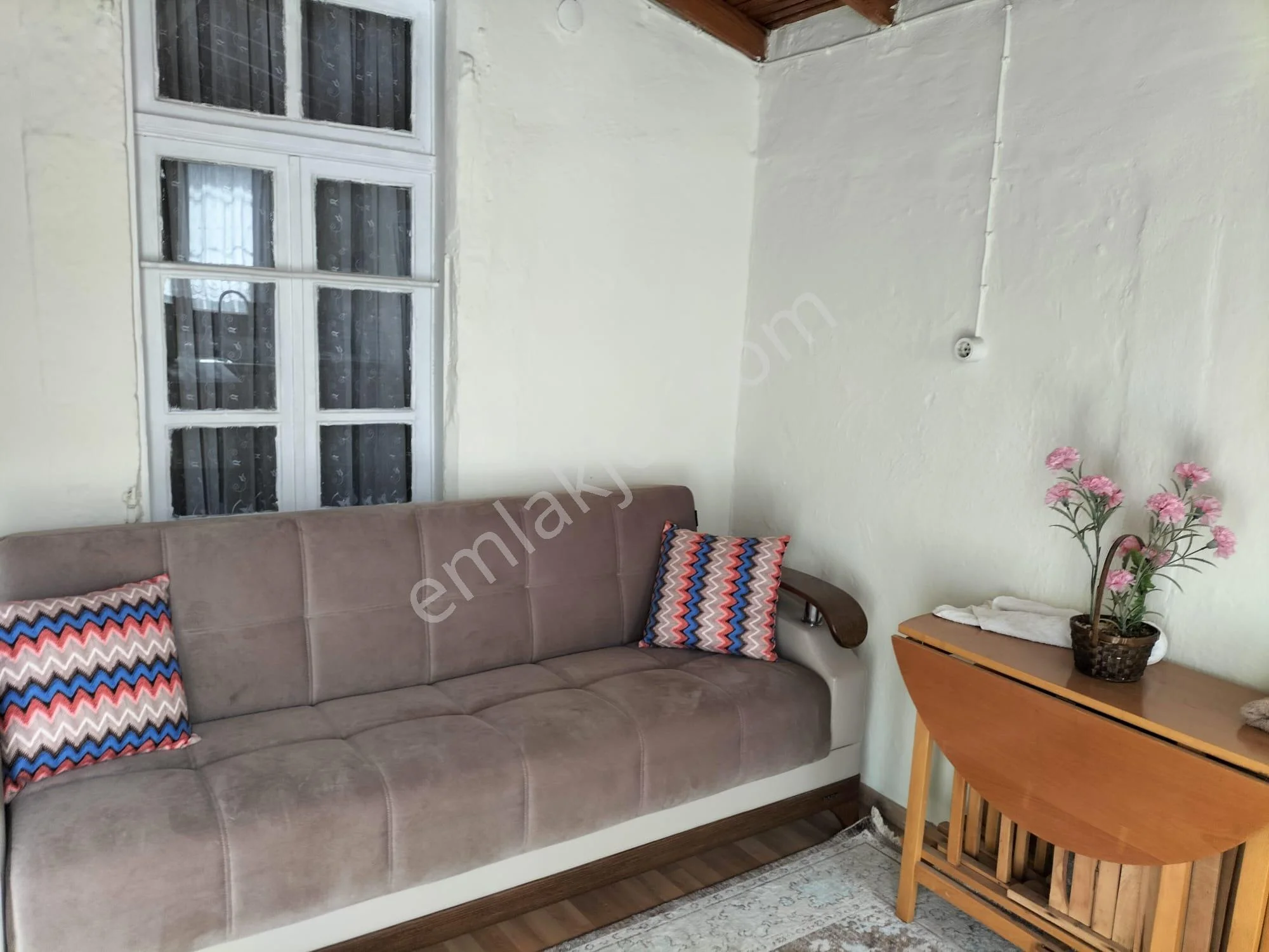 Alaçatı Merkez De Satılık Eski Taş Ev - Görsel 5