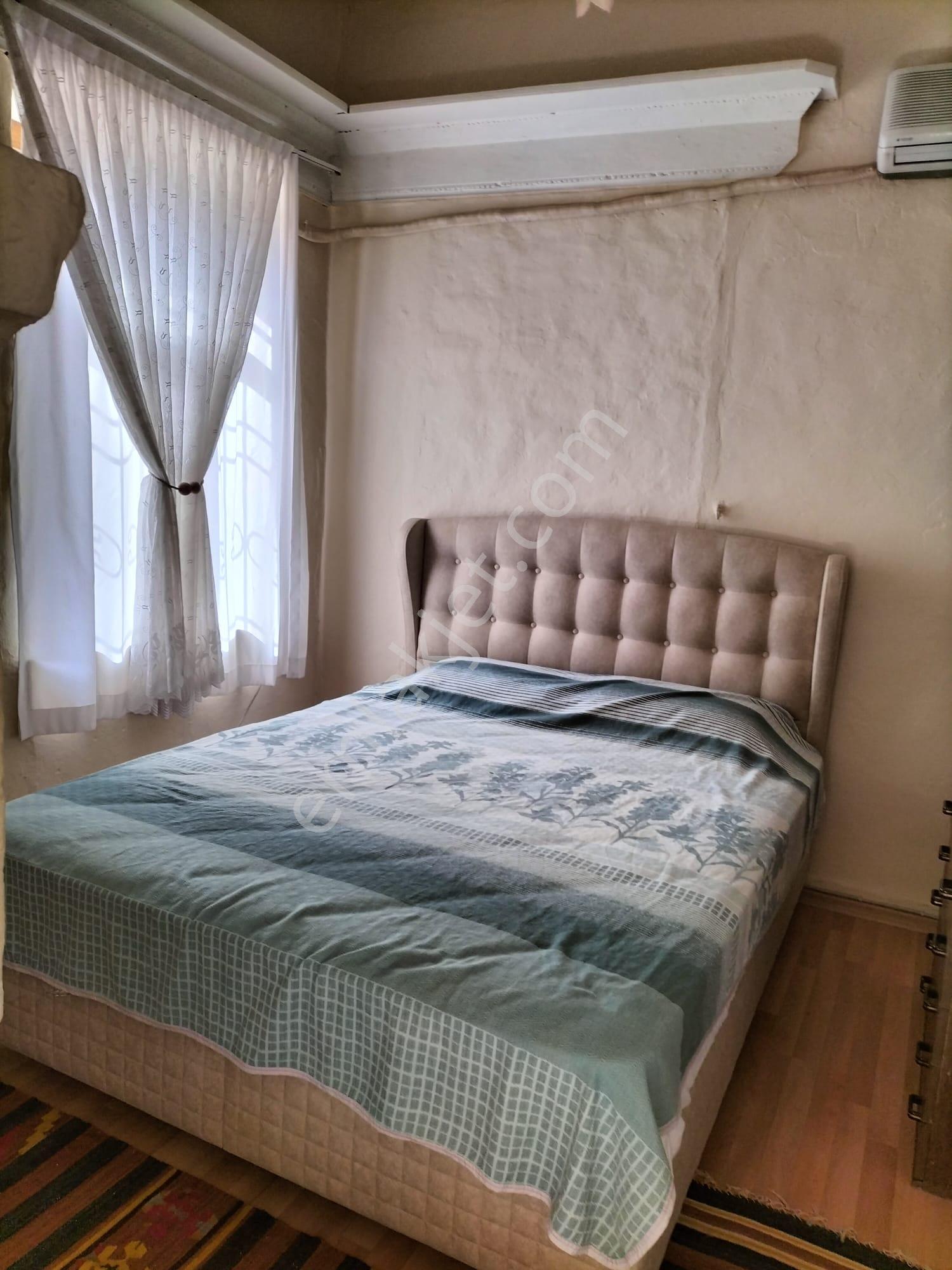 Alaçatı Merkez De Satılık Eski Taş Ev - Görsel 12