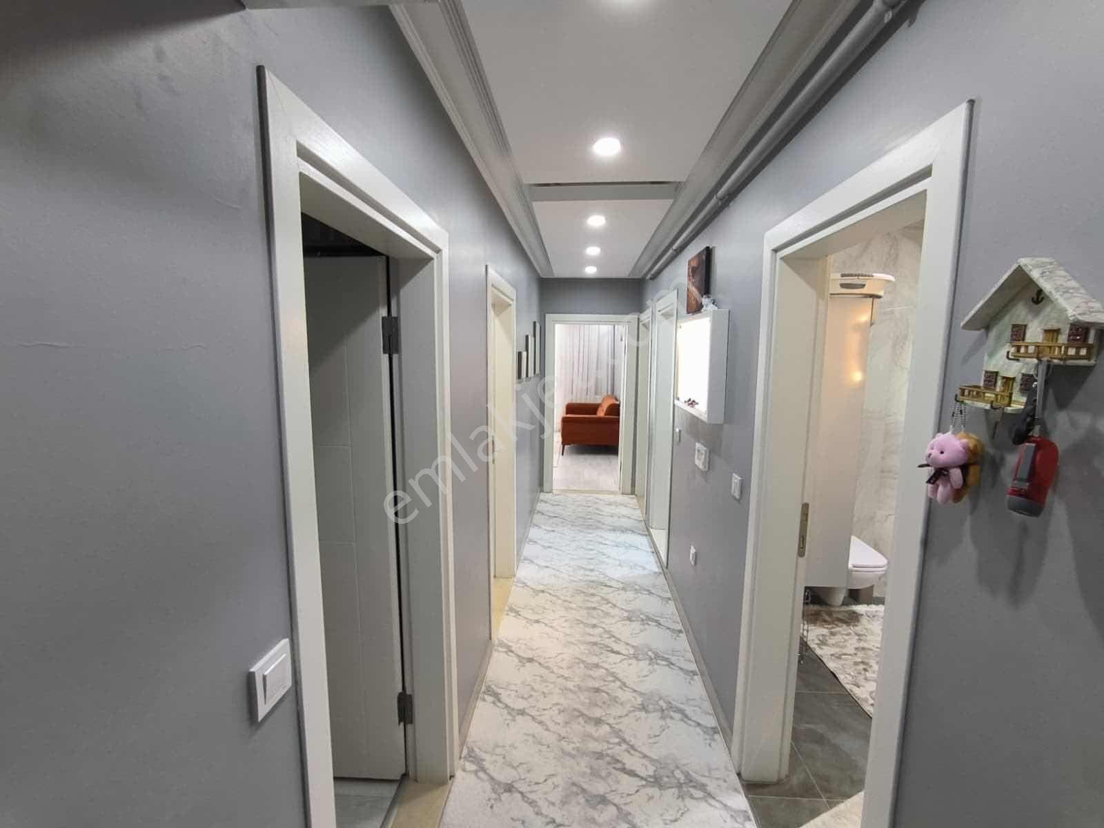 Köşklü Çeşme Daldaban'da Satılık 2+1 Asansörlü Geniş Ara Kat - Görsel 5
