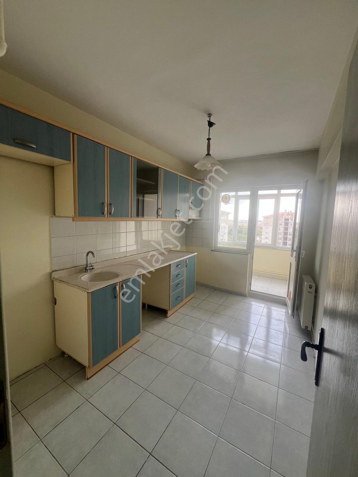 Çorlu Belediye Konutları Bülent Ecevit B Cephe 3+1 Satılık Daire - Görsel 13