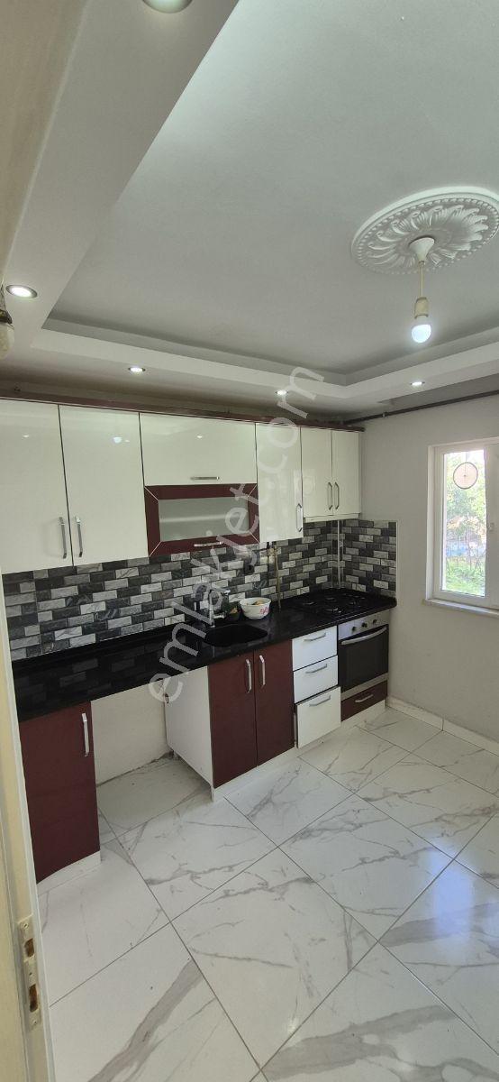 Tramvayın Altında Masrafsız 2+1 Yüksek Giriş İçi Yapılı - Görsel 3
