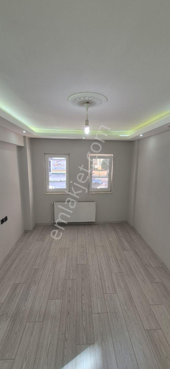 Tramvayın Altında Masrafsız 2+1 Yüksek Giriş İçi Yapılı - Görsel 22
