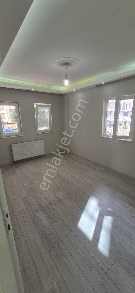 Tramvayın Altında Masrafsız 2+1 Yüksek Giriş İçi Yapılı - Görsel 23