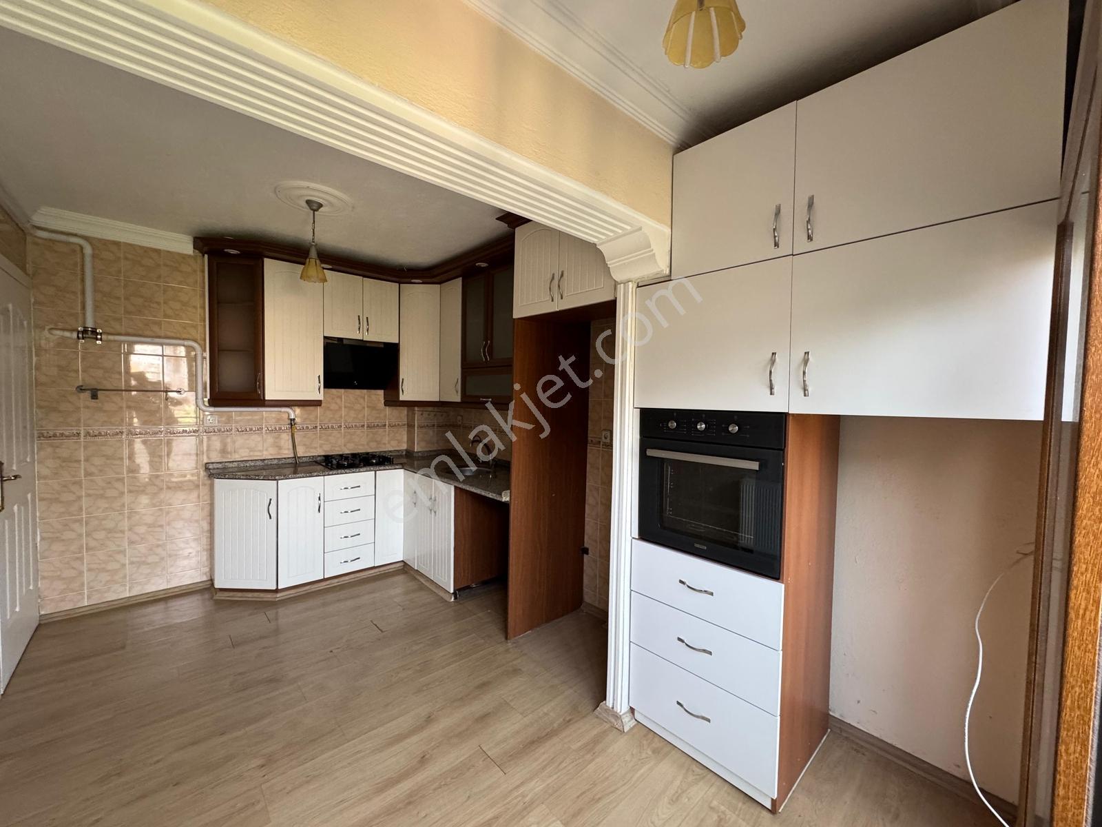 Yüksek Kira Getirili Yatırım Fırsatı 6 Daire Satılık Komple Bina - Görsel 21