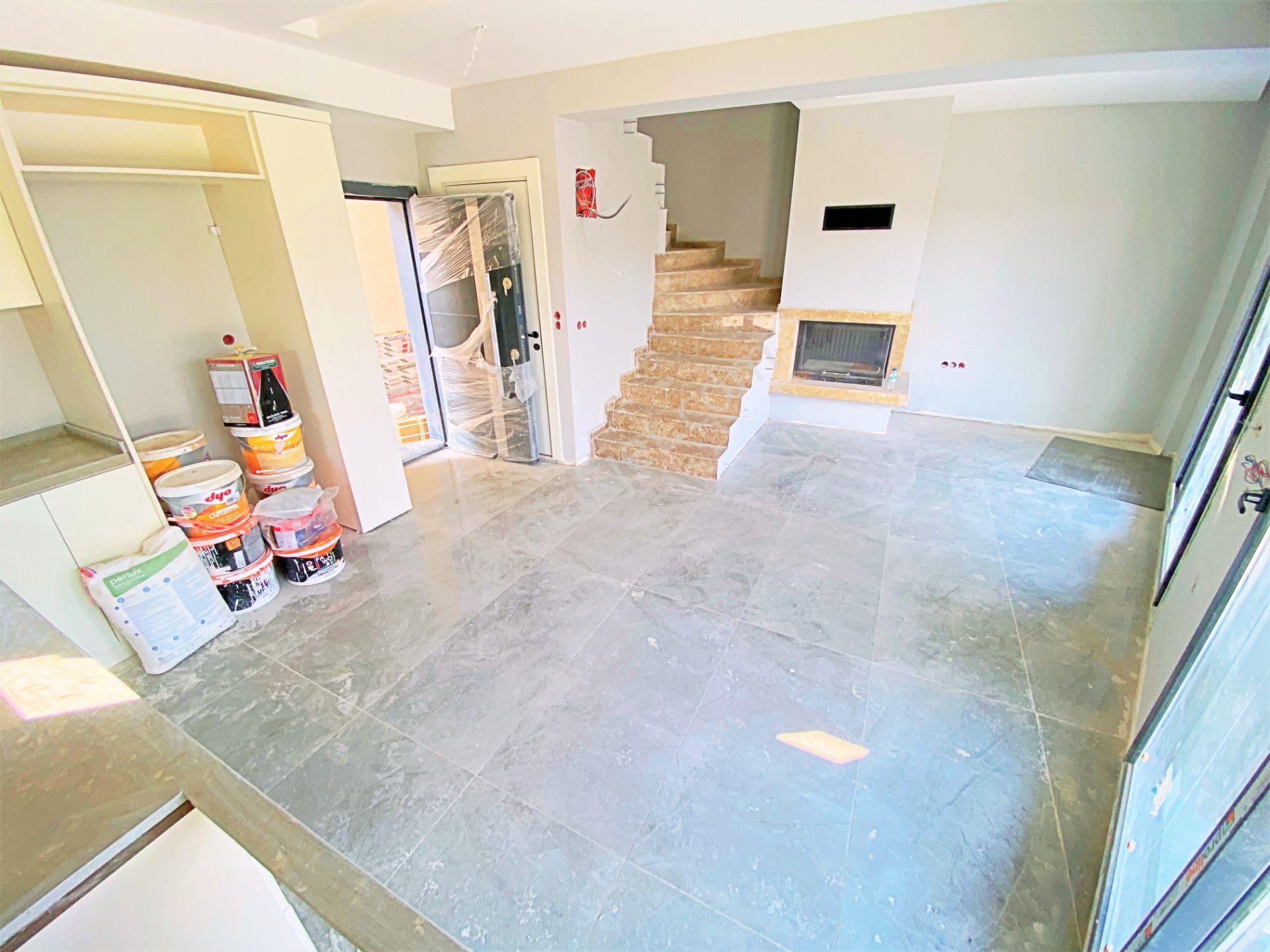 Zeytinlide Yetki Gültaş Emlaktan Satılık 3+1 Yüzme Havuzlu Villa - Görsel 9