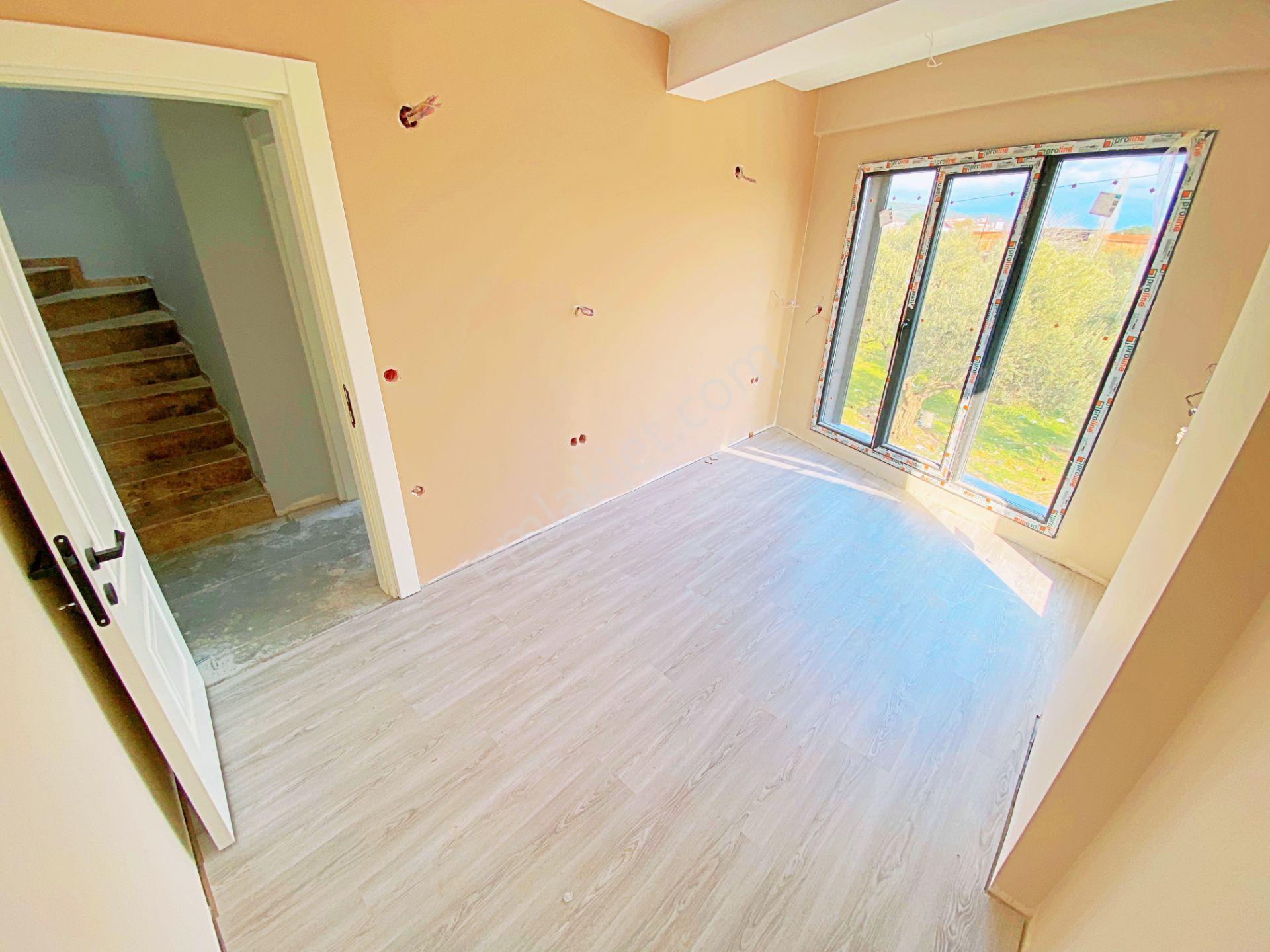 Zeytinlide Yetki Gültaş Emlaktan Satılık 3+1 Yüzme Havuzlu Villa - Görsel 20