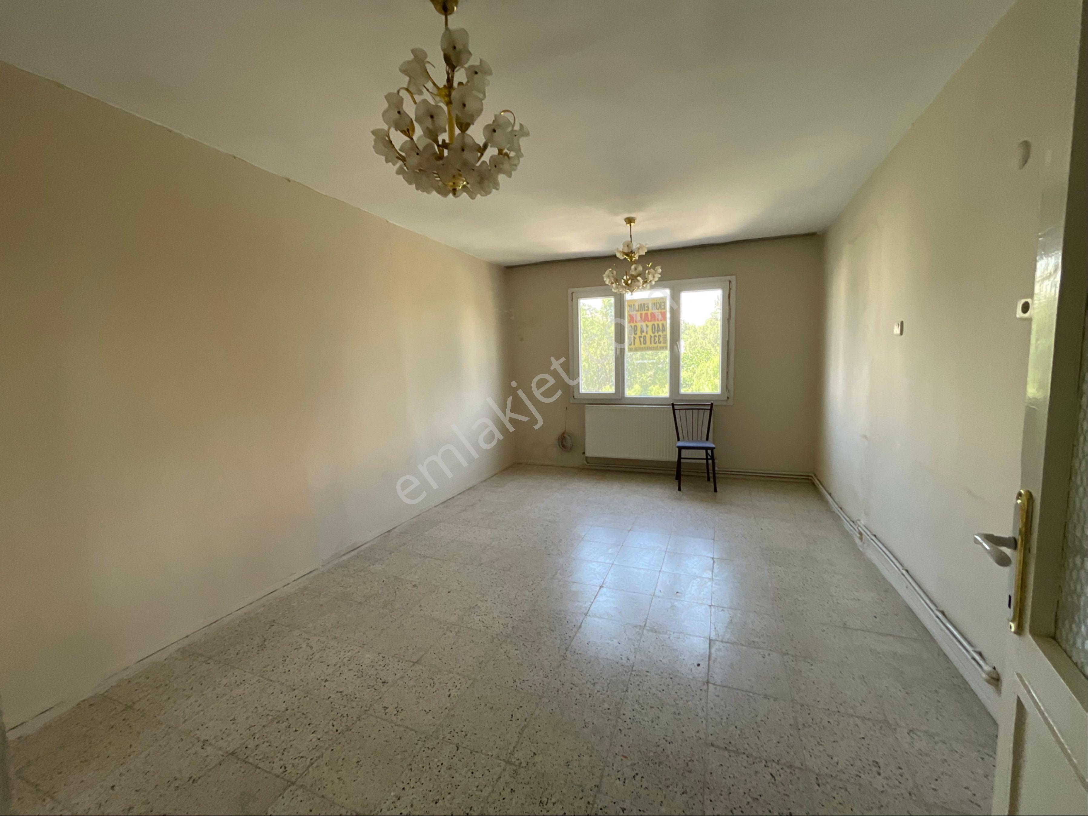 İzkent'te 2+1 80m2 D.gazlı Arakat - Görsel 3