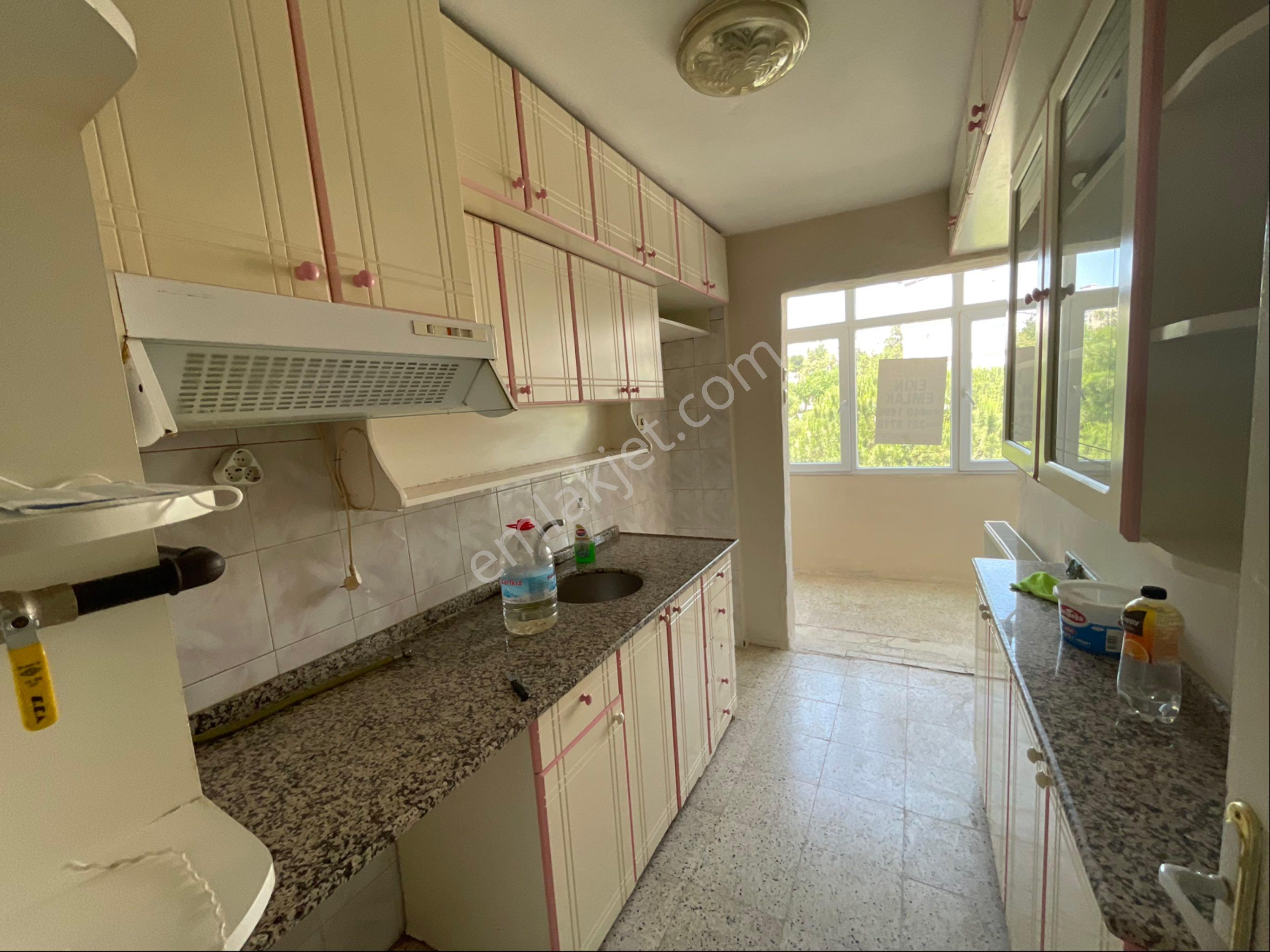 İzkent'te 2+1 80m2 D.gazlı Arakat - Görsel 9