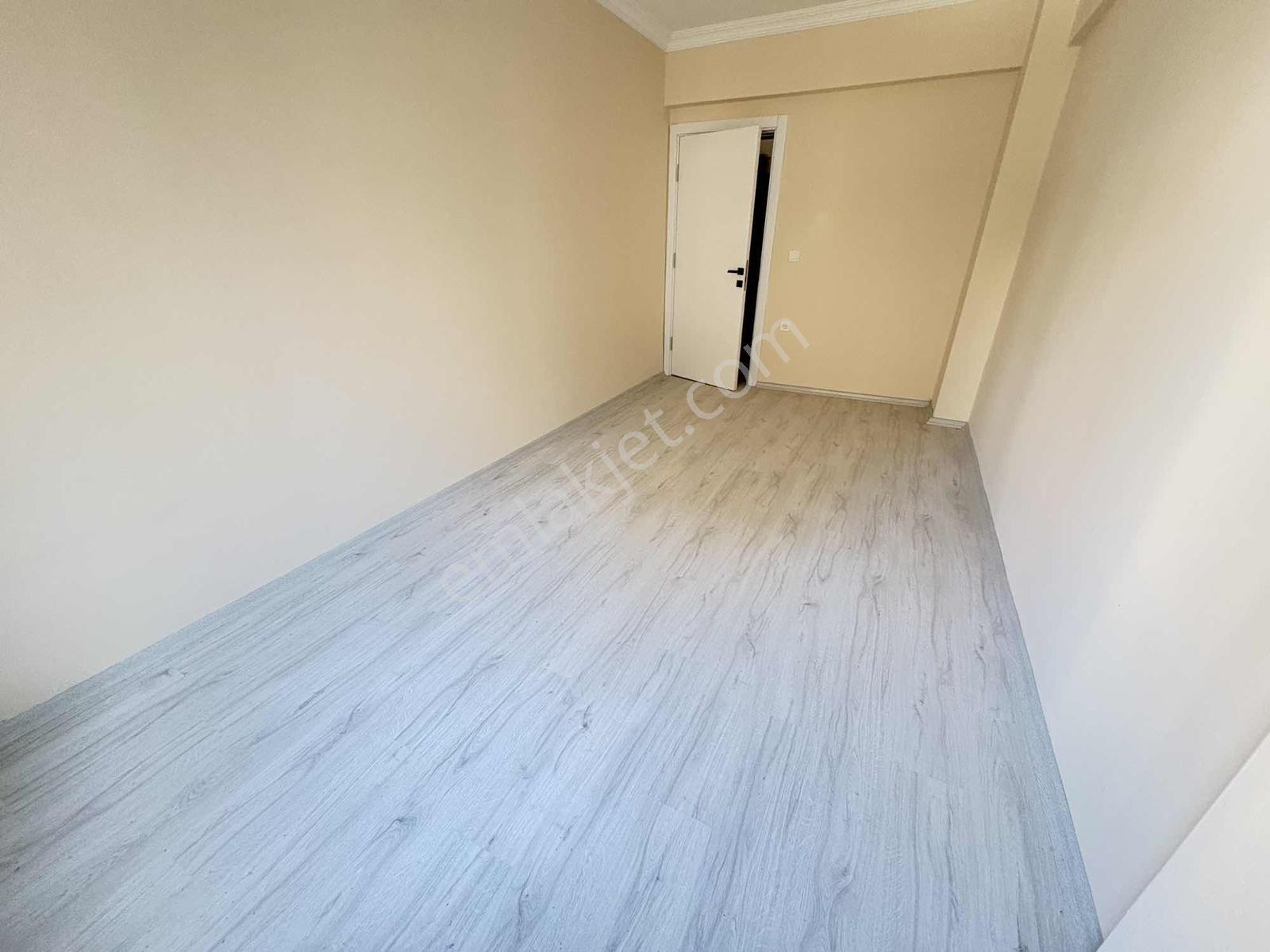 Seyrek Merkezde Bahçeli Geniş 55 M2 Net - Görsel 15