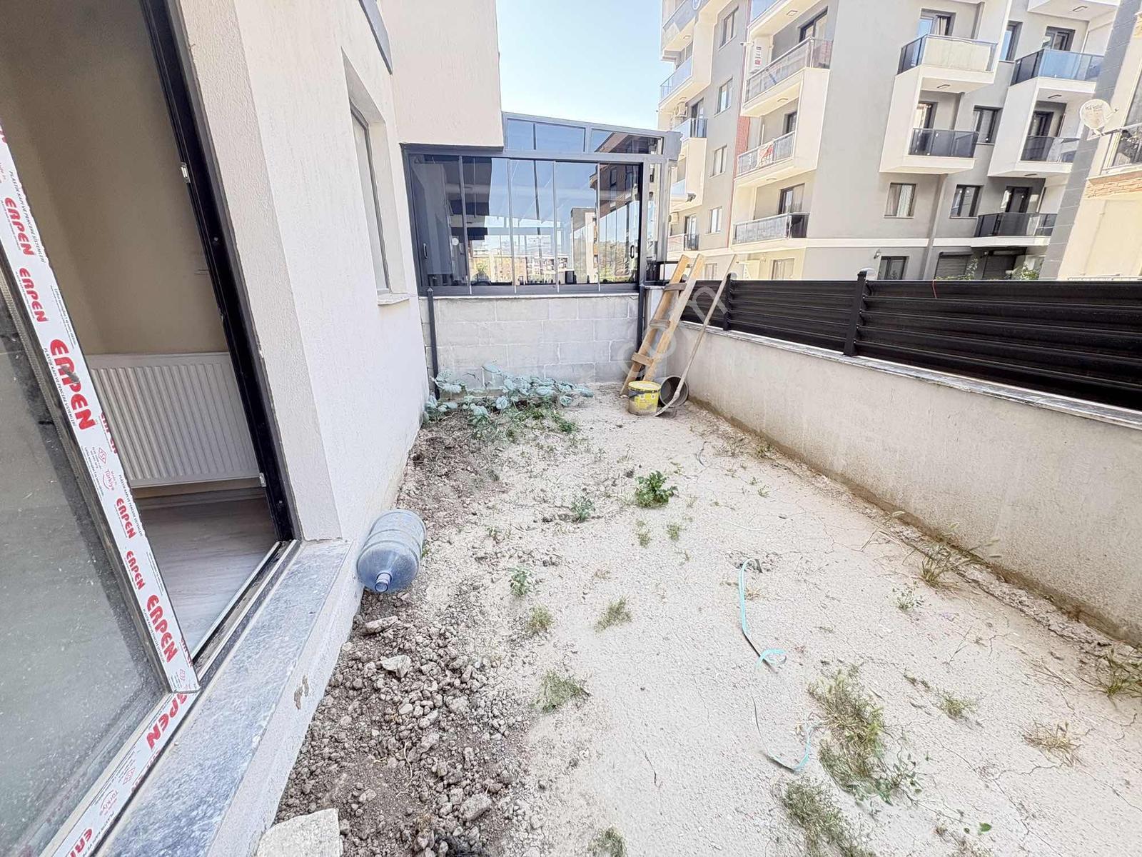 Seyrek Merkezde Bahçeli Geniş 55 M2 Net - Görsel 17