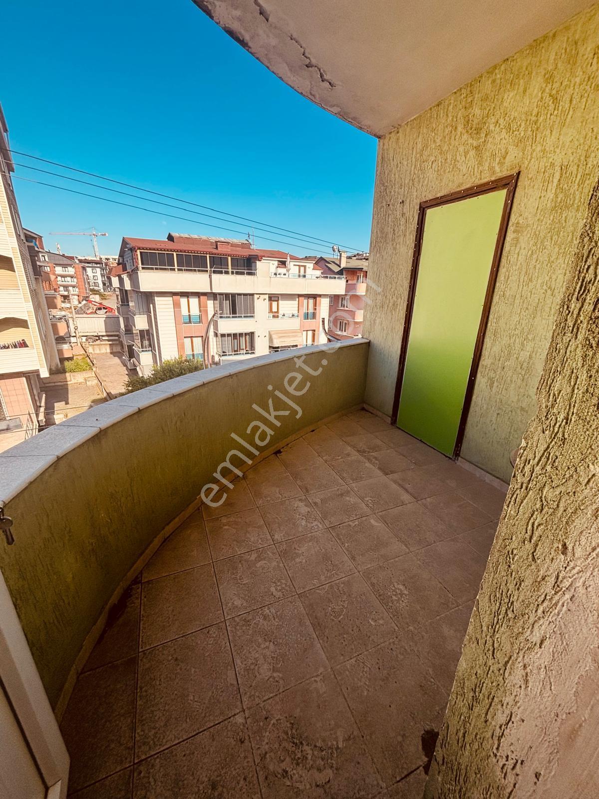 Derince 60 Evlerde Kiralık 2+1 Daire - Görsel 5