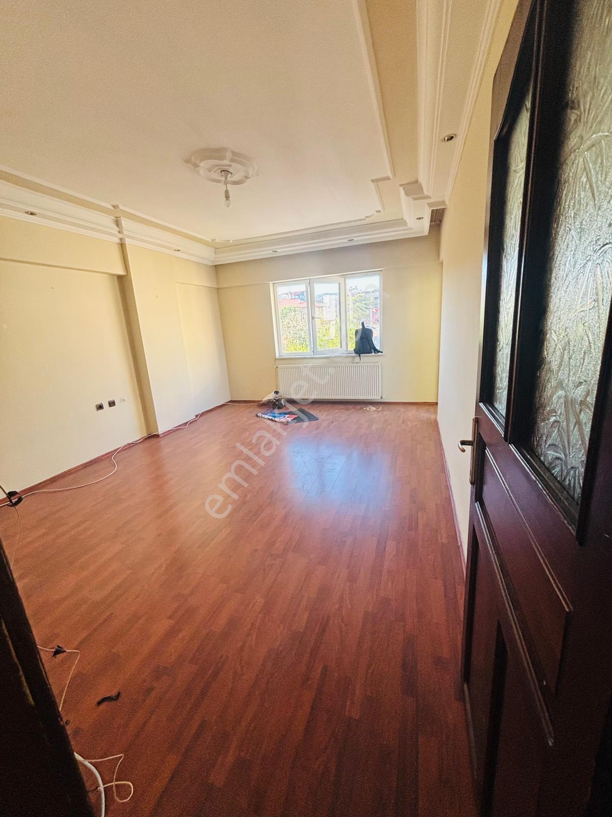 Derince 60 Evlerde Kiralık 2+1 Daire - Görsel 4