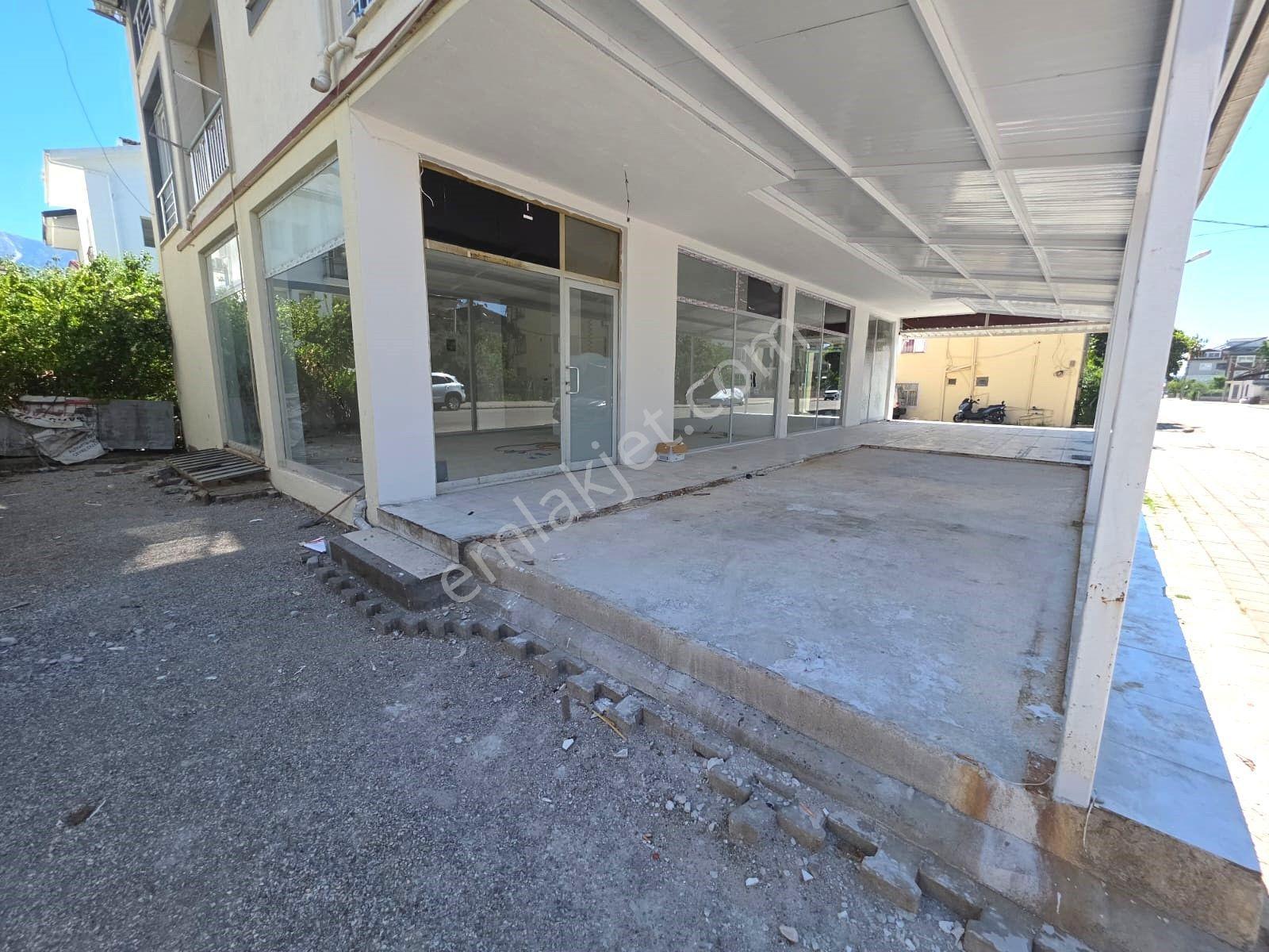 Goldhouse Dan Kiralık Pazaryeri Mahallesinde Yan Yana İki Ayrı Dükkan - Görsel 5