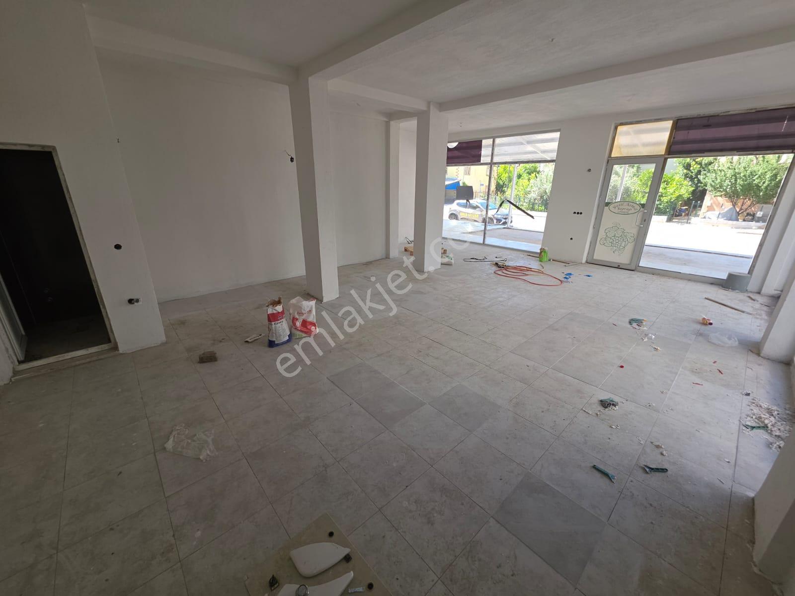 Goldhouse Dan Kiralık Pazaryeri Mahallesinde Yan Yana İki Ayrı Dükkan - Görsel 12