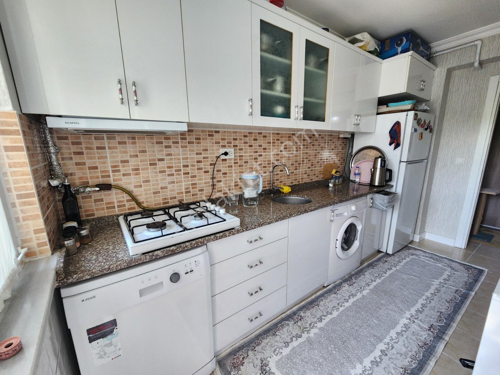Bulgurlu Merkezde Metro 7dk. Ara Kat, Ferah 2+1 Kiralık Daire - Görsel 4