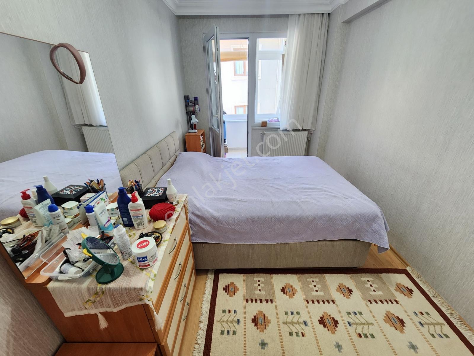 Bulgurlu Merkezde Metro 7dk. Ara Kat, Ferah 2+1 Kiralık Daire - Görsel 7