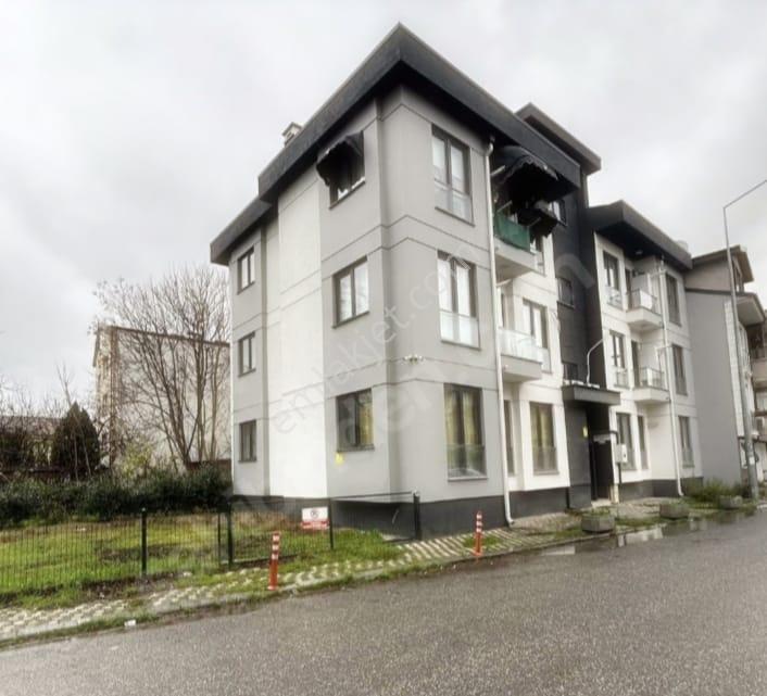 Çark Caddesine 500 Metre Mesafede Yeni Binada Kiracılı Daire