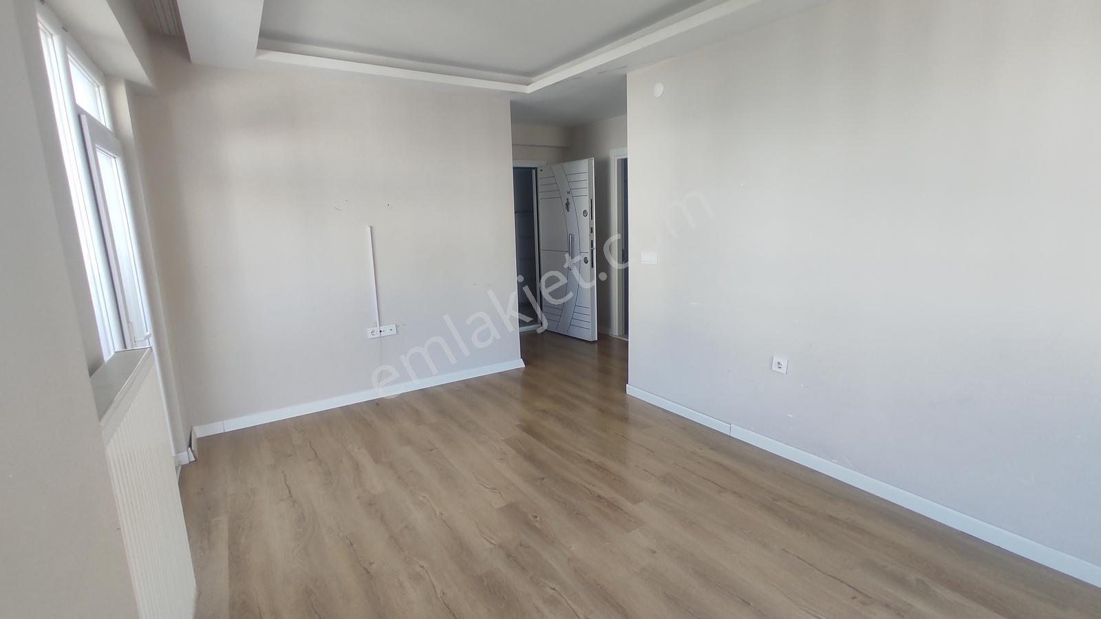 Edirne Atatürk Mahallesi'nde Kiralık 2+0 Arakat Daire - Görsel 4