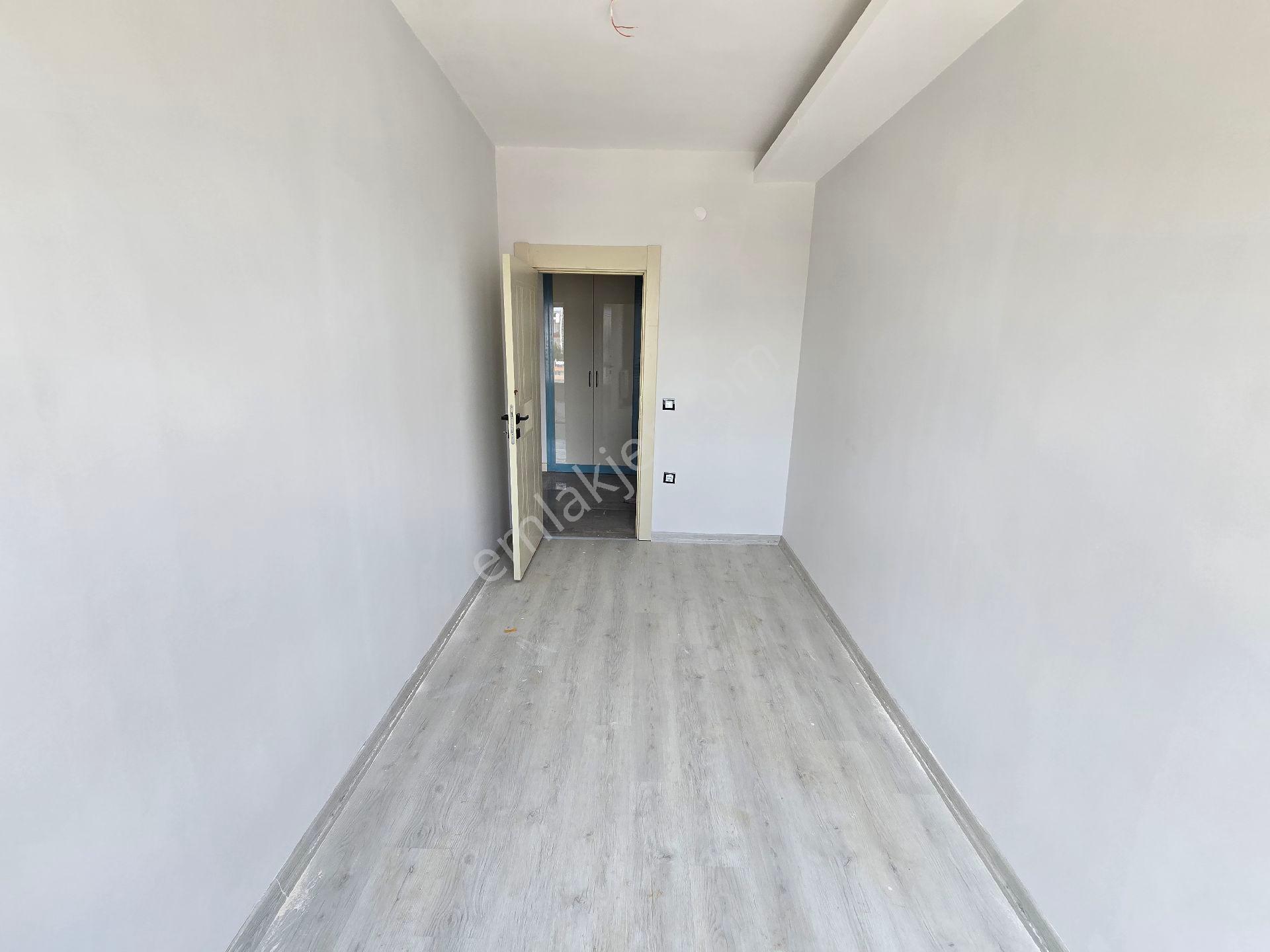 Otogar İlerisi, Zana Düğün Salonu Civarı - Görsel 12
