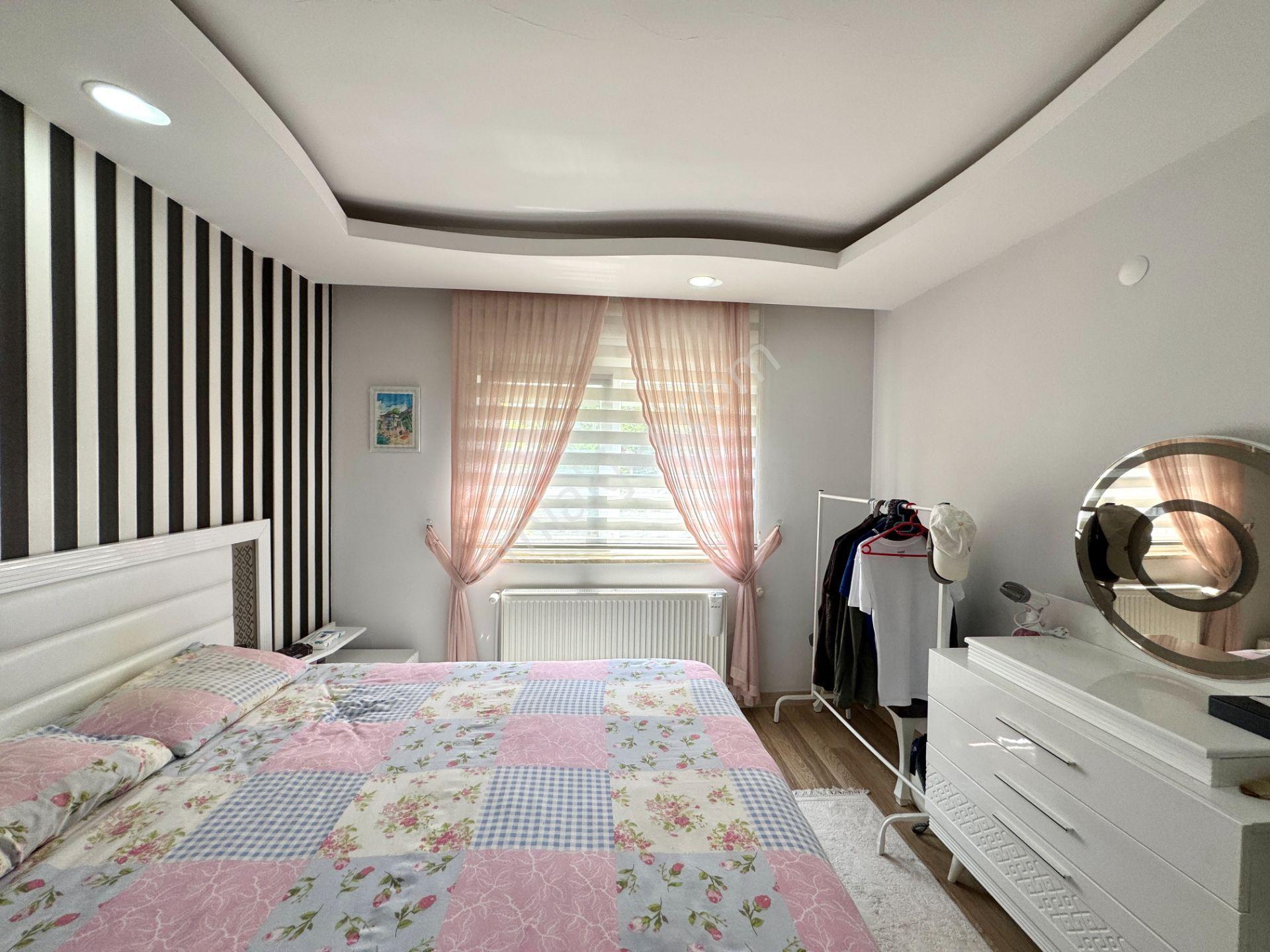 Yenigünde Full Kapsamlı Site İçi Geniş Kombili Fırsat 2+1 Daire - Görsel 30