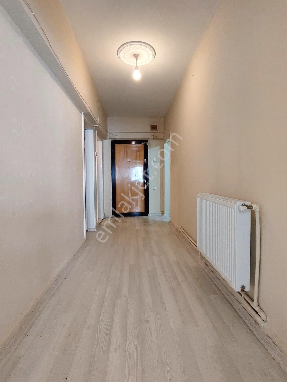 Turkuaz'dan Çarşıda Belediye Valilik Yanı Kiralık 2+1 - Görsel 9