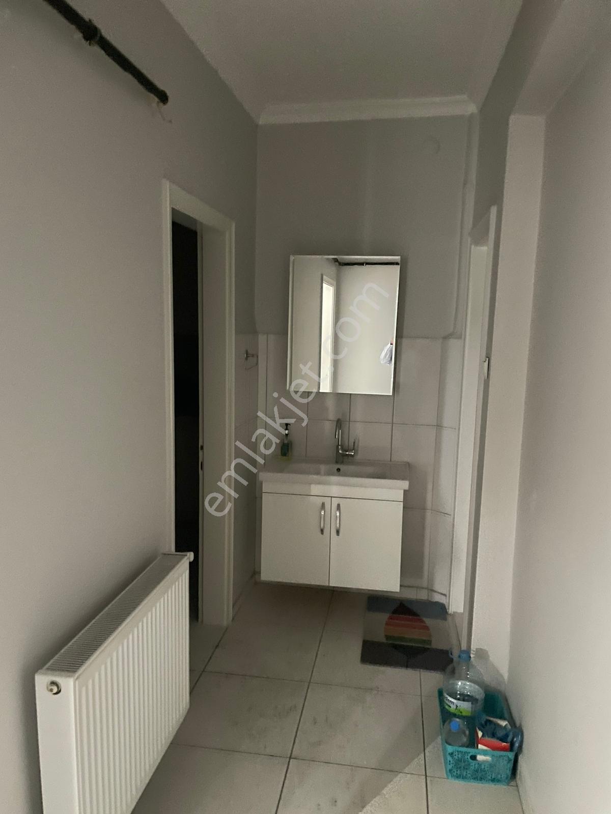 İsa Kavak Gayrimenkul’den 2.5+1 Kiralık Daire-ofis-büro – Selçuklu İhsaniye