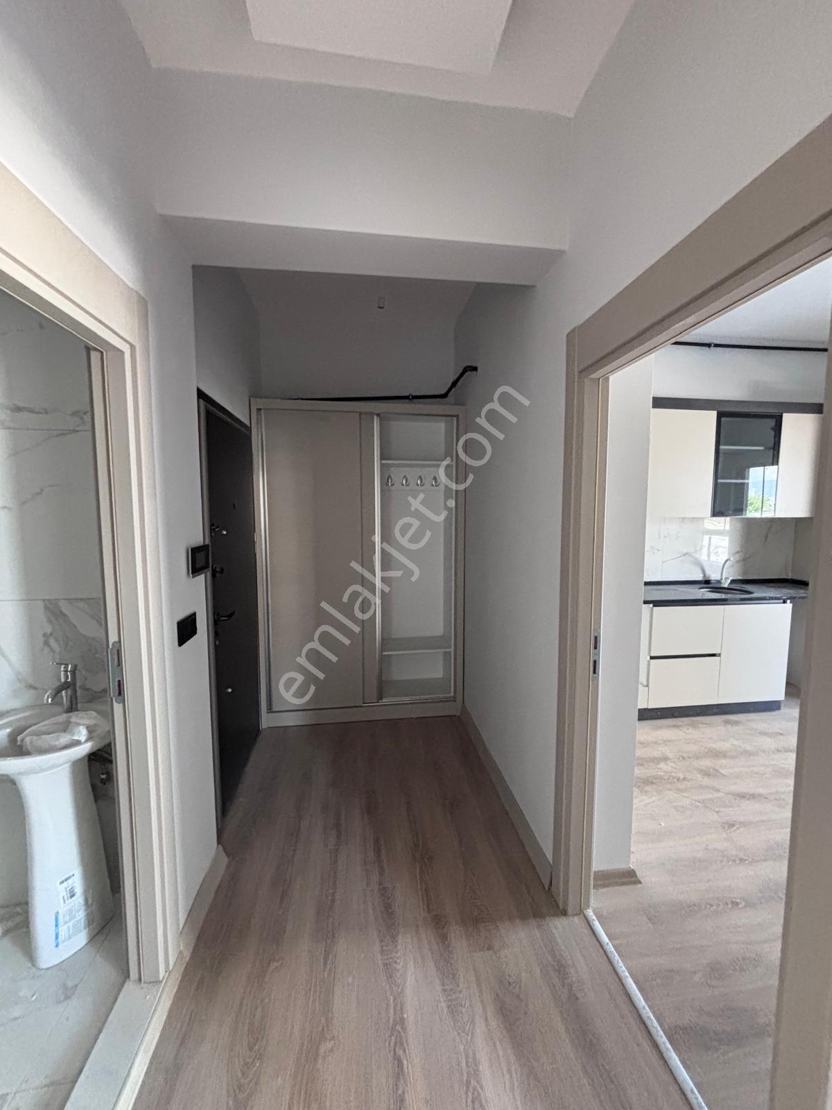 Kentpark Bölgesinde Düz Giriş 2+1 Kiralık Daire - Görsel 7