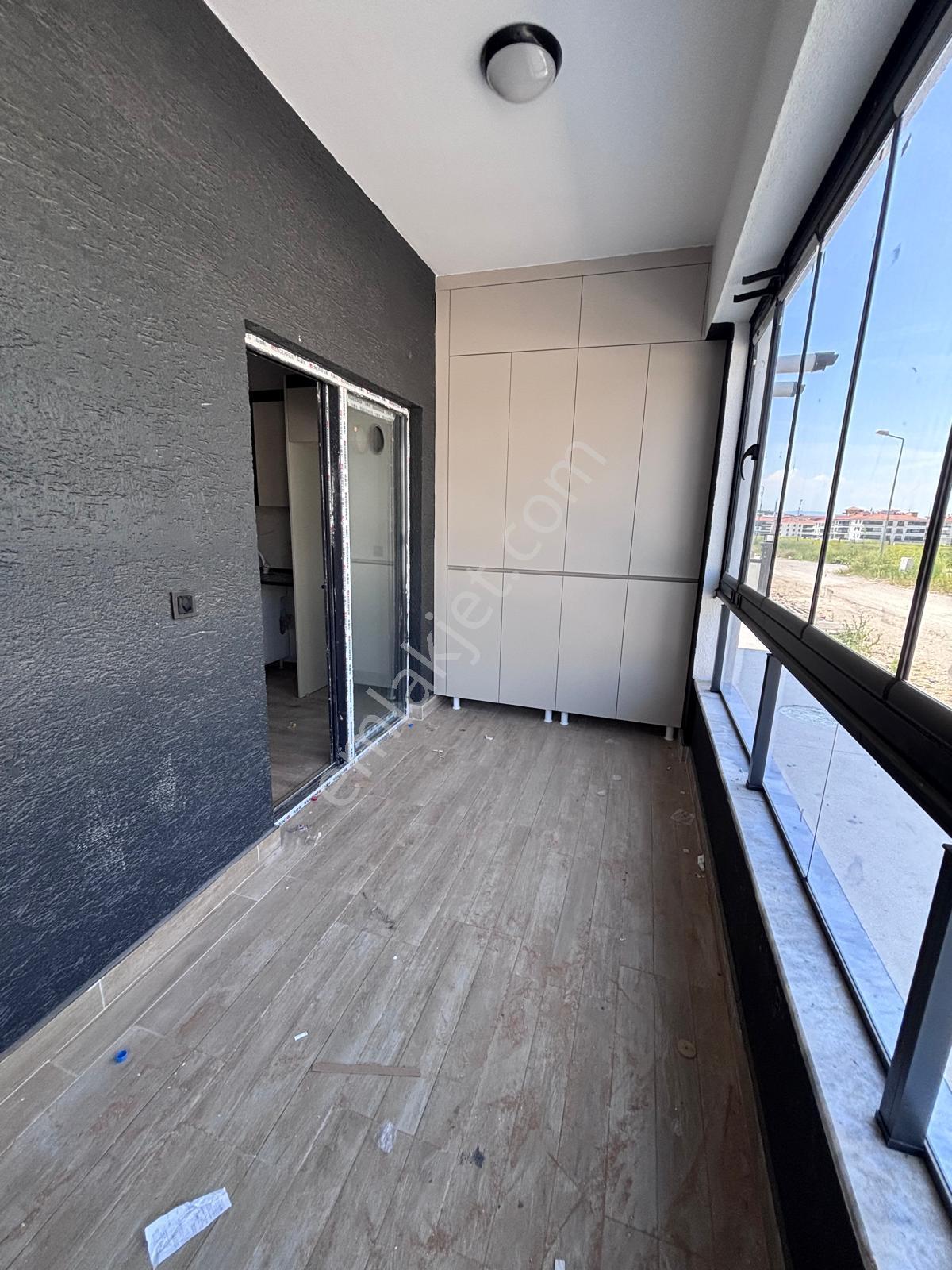 Kentpark Bölgesinde Düz Giriş 2+1 Kiralık Daire - Görsel 9