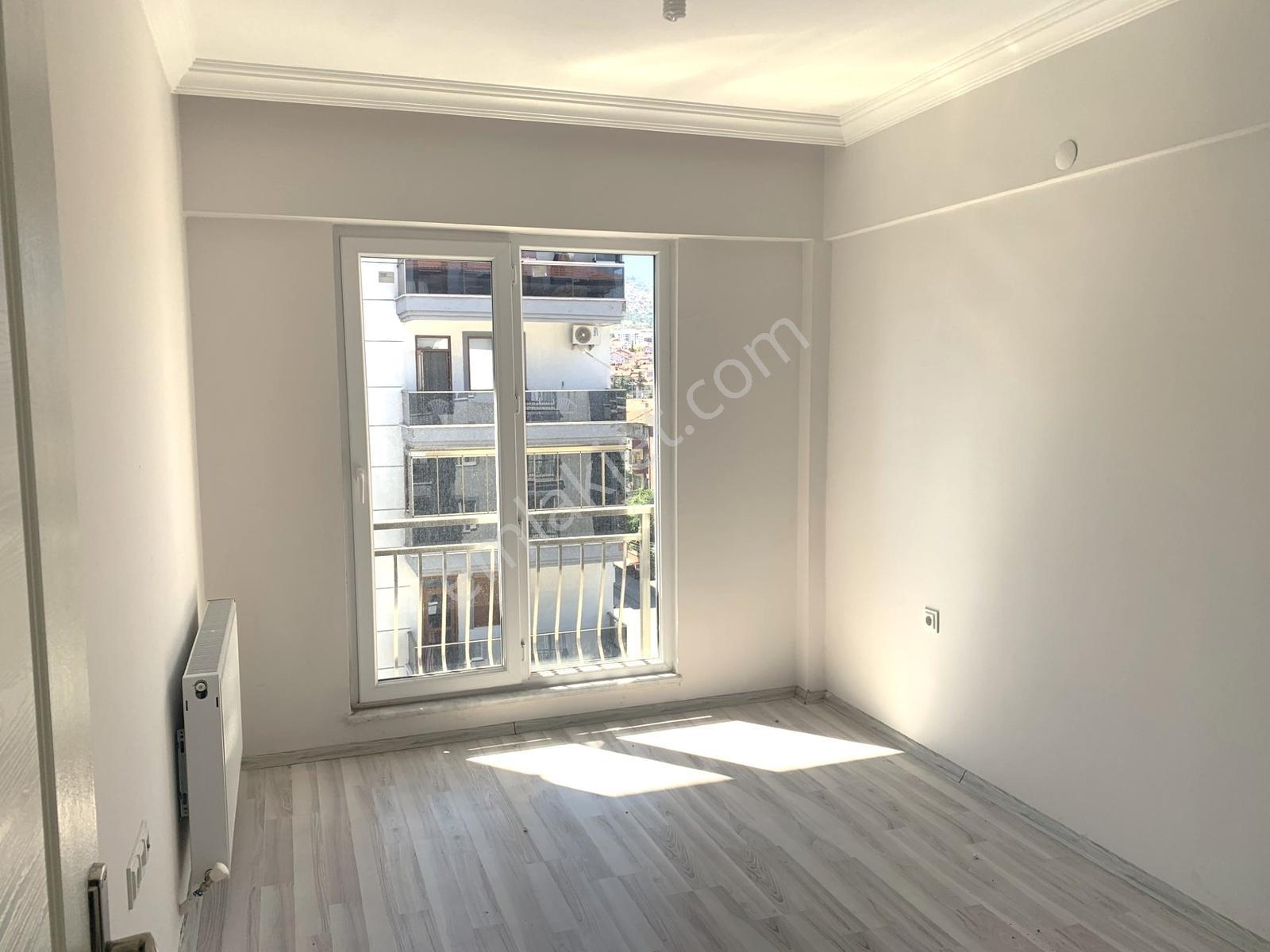 Gülistanda Kiralık 2+1 Daire - Görsel 15
