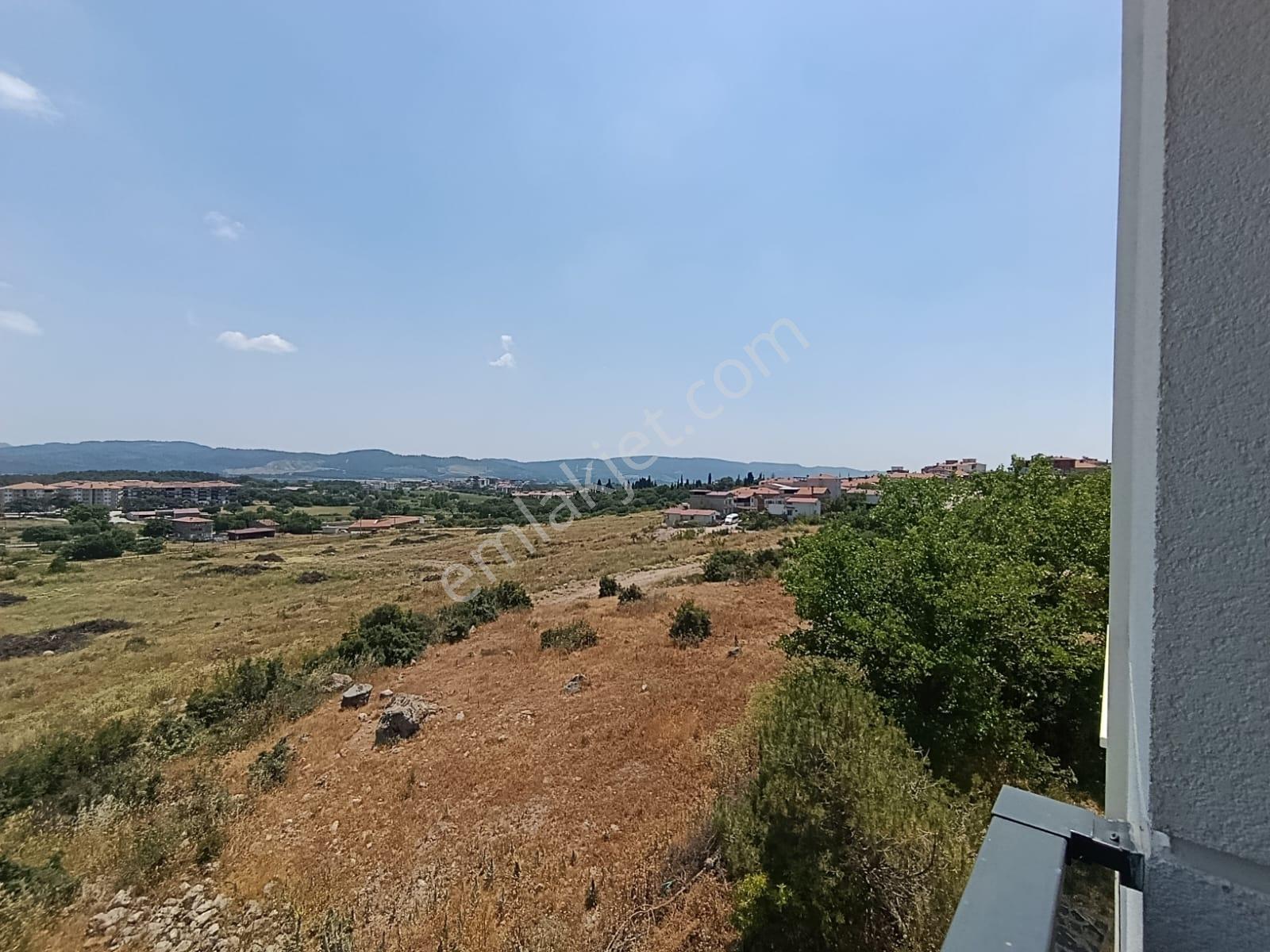 &kerim'den Satılık Ayvacık'da Ara Kat Manzaralı Asansörlü Daire - Görsel 24