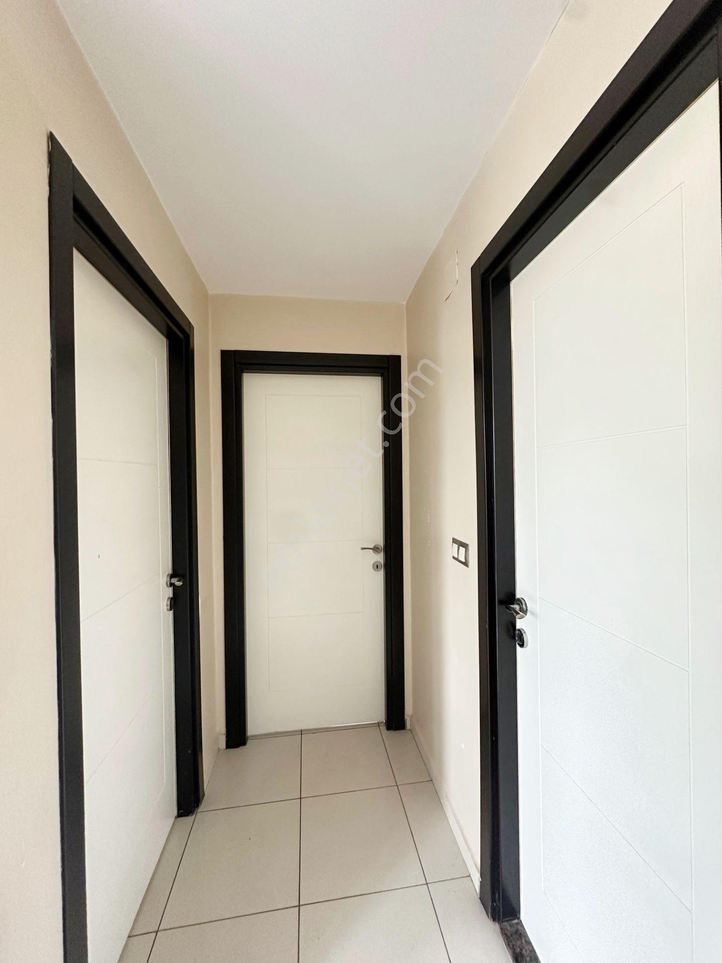 Türkmenbaşı Tıp Merkezi Civarı Az Katlı İskanlı Binada 2+1 Cazip Uygun Fiyata Daire - Görsel 25