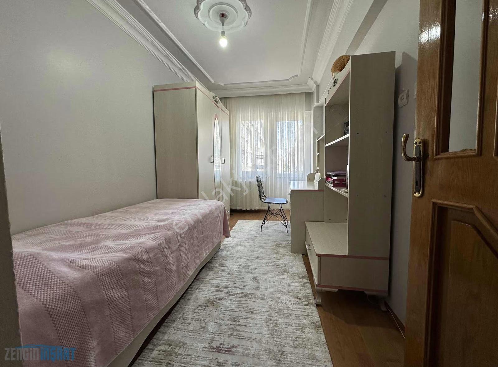 50. Yıl Mahallesi'nde A Cadde Üzerinde Satılık Daire - Görsel 34