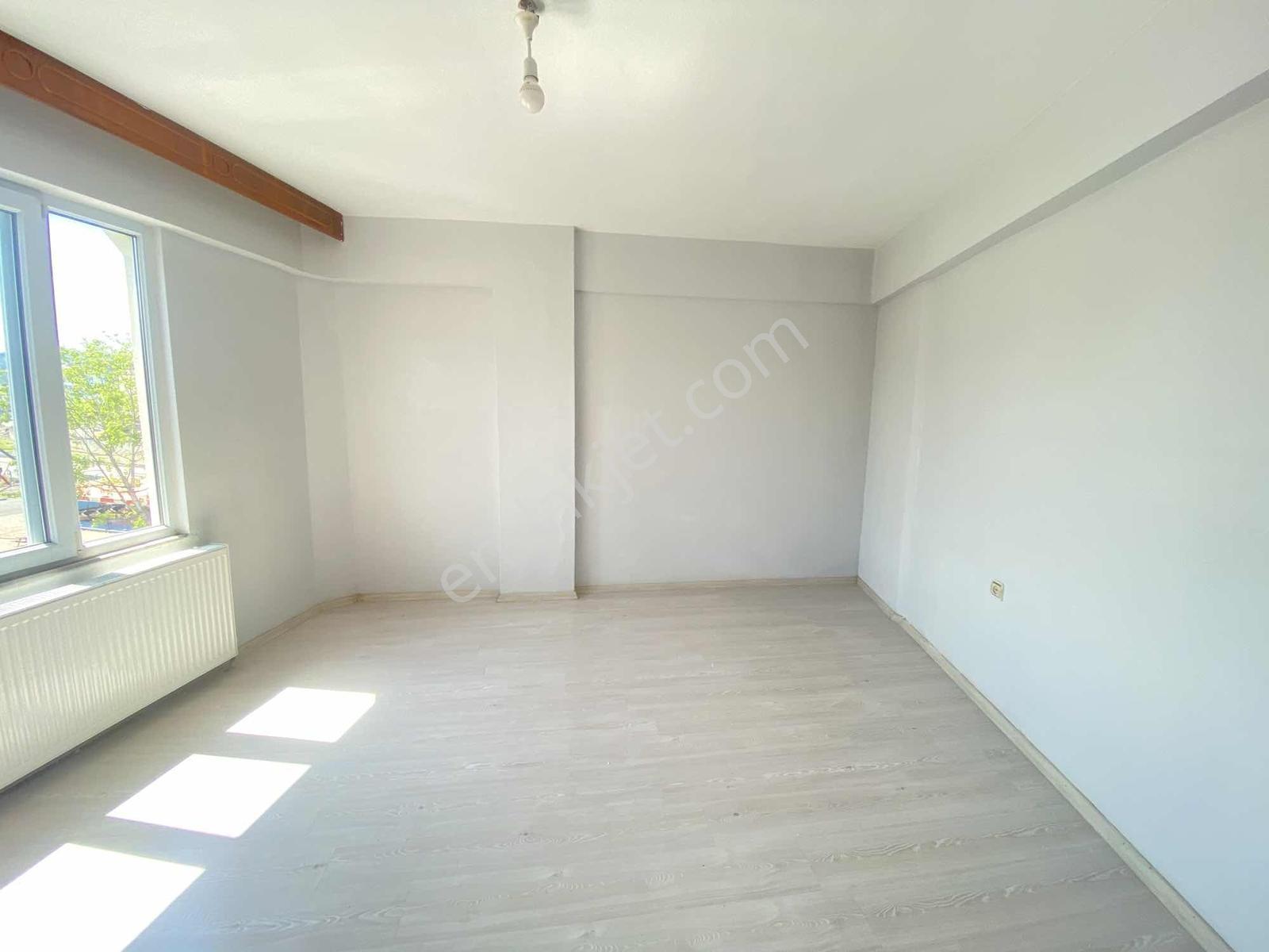 Mabelden Fevzi Çakmak Mah Merkezi Konum Uygun Kiralık 2+1 Daire - Görsel 3