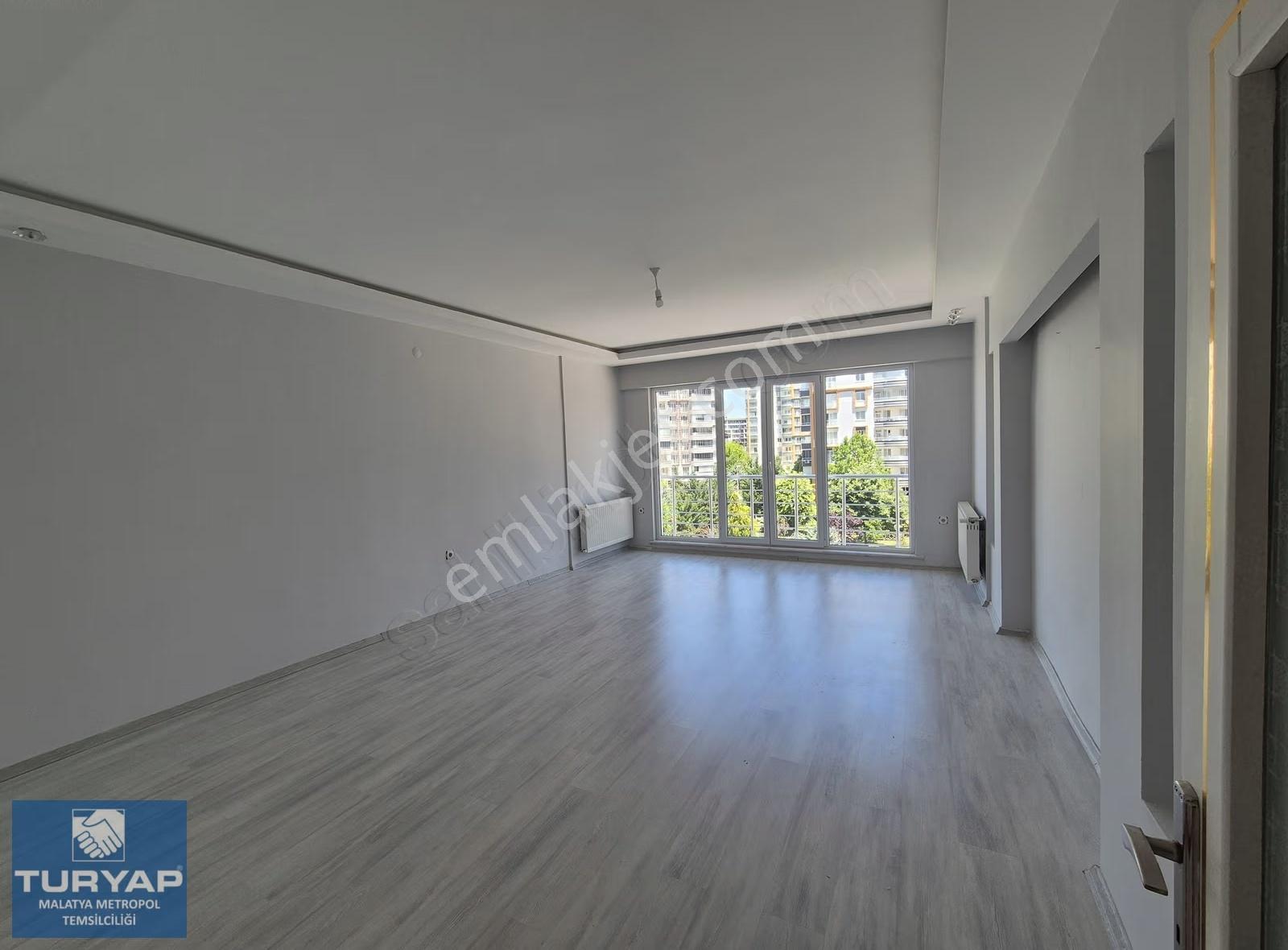 Turyap Metropol'den Çilesiz'de 4+1 Kiralık Daire - Görsel 13