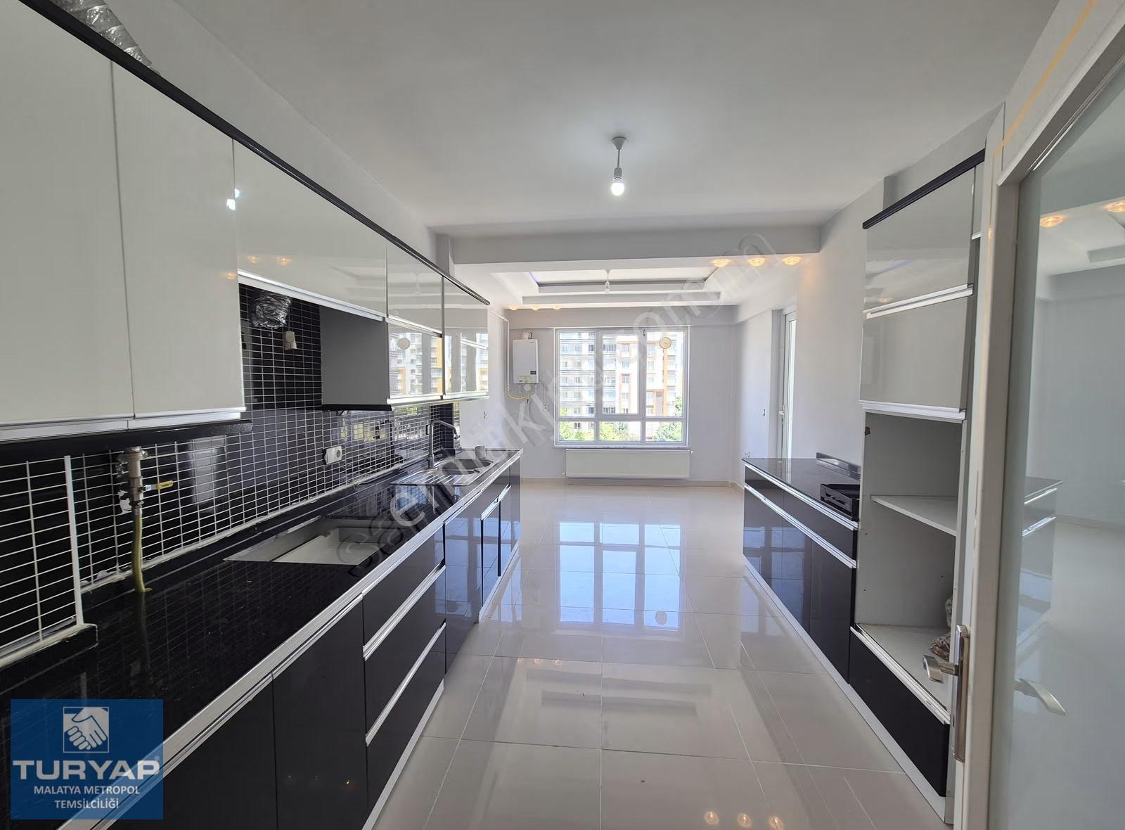 Turyap Metropol'den Çilesiz'de 4+1 Kiralık Daire