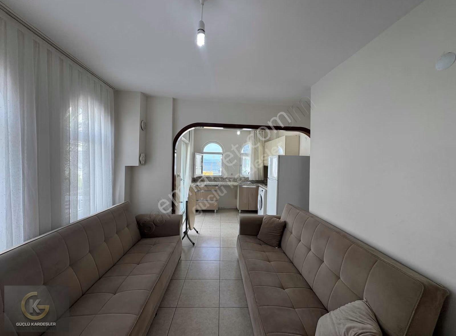 Güçlü Kardeşler Denize Sıfır Sitede 2+1 Deniz Manzaralı Daire - Görsel 3