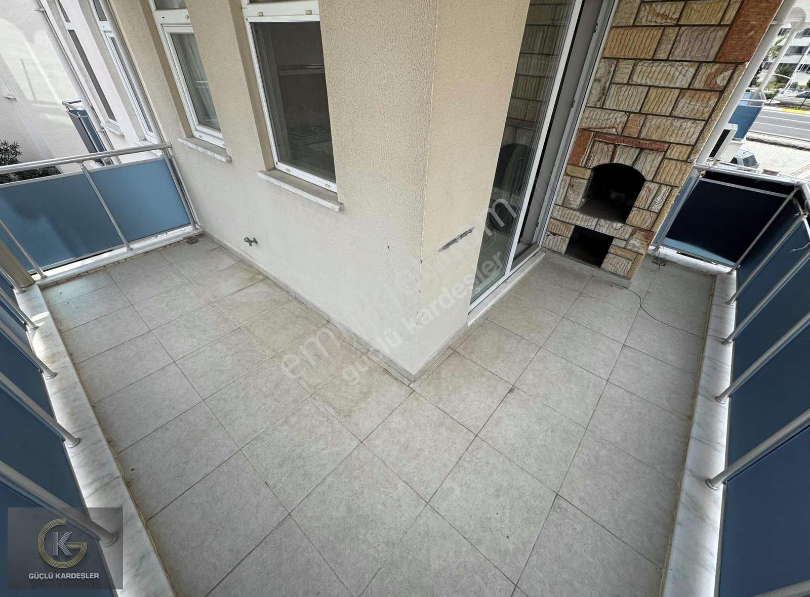 Güçlü Kardeşler Denize Sıfır Sitede 2+1 Deniz Manzaralı Daire - Görsel 15