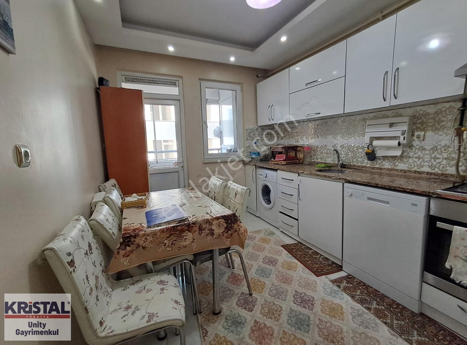 Yıldıztepe'de Arakat Asansörlü Otoparklı 3+1 Satılık - Görsel 4