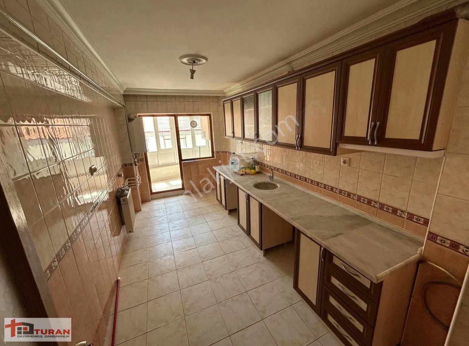 Değirmendere Caddesi Yakını 3+1 Ara Katta Kiralık Daire - Görsel 14
